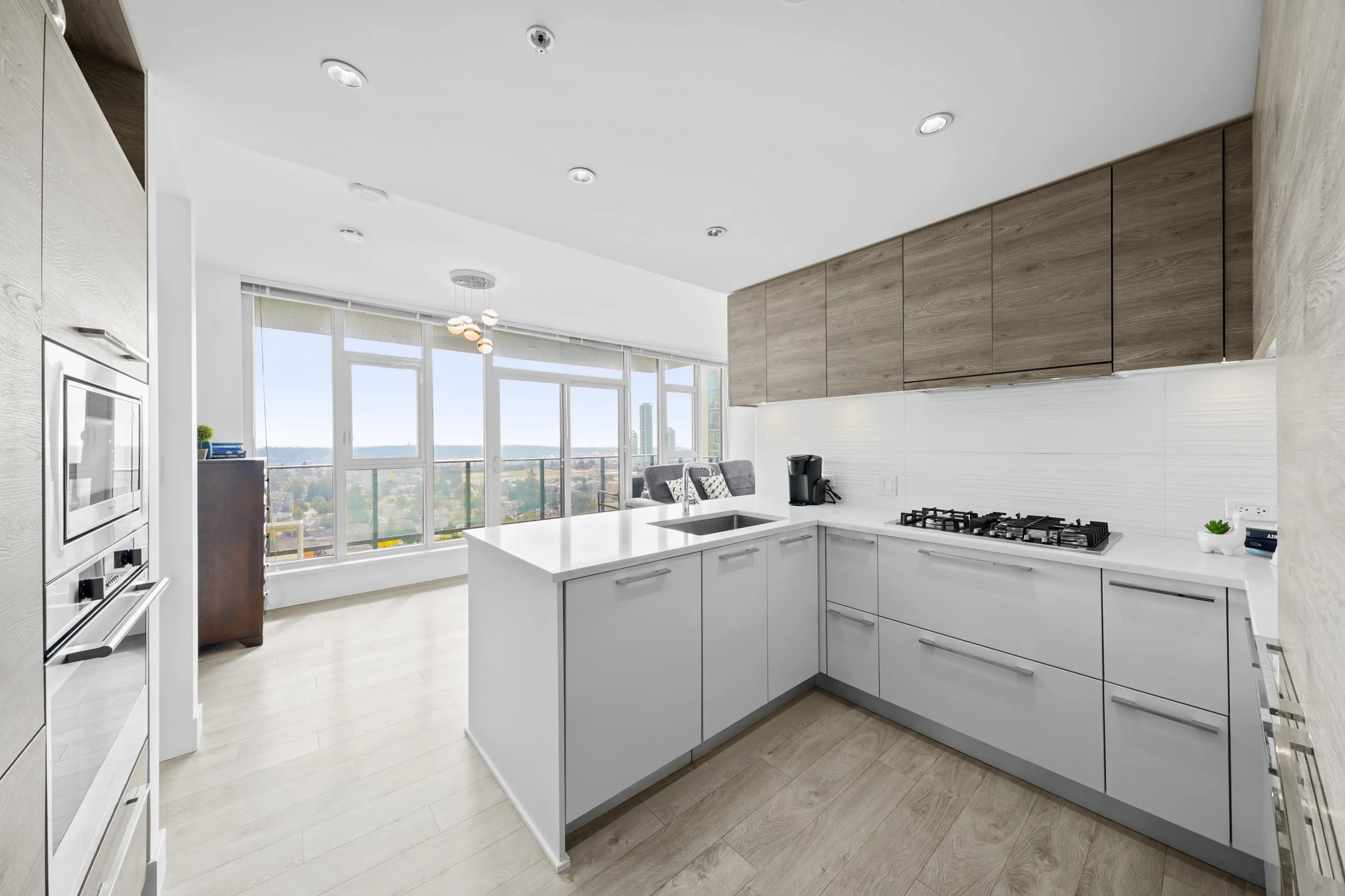 1610 7303 Noble Lane