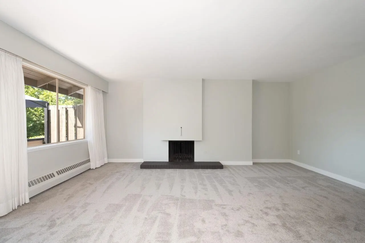 810 235 Keith Road