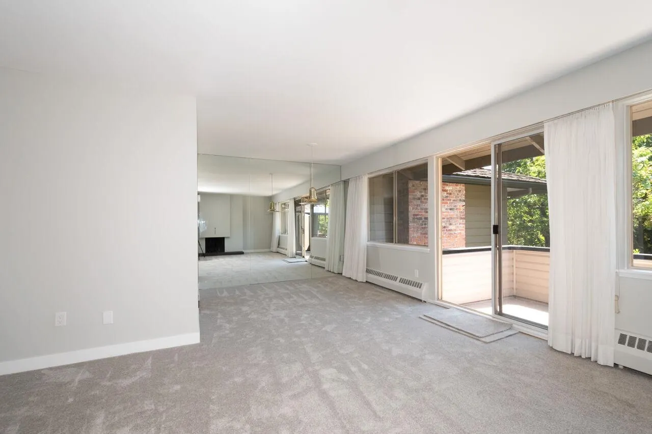 810 235 Keith Road