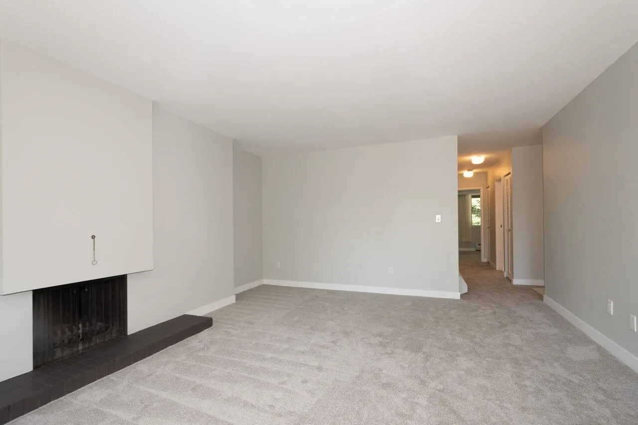 810 235 Keith Road
