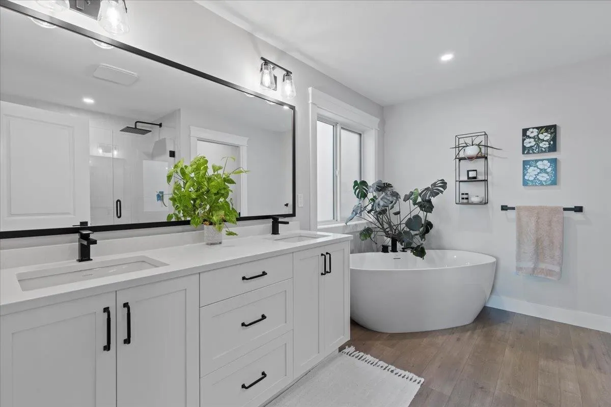 17 4217 Old Clayburn Road