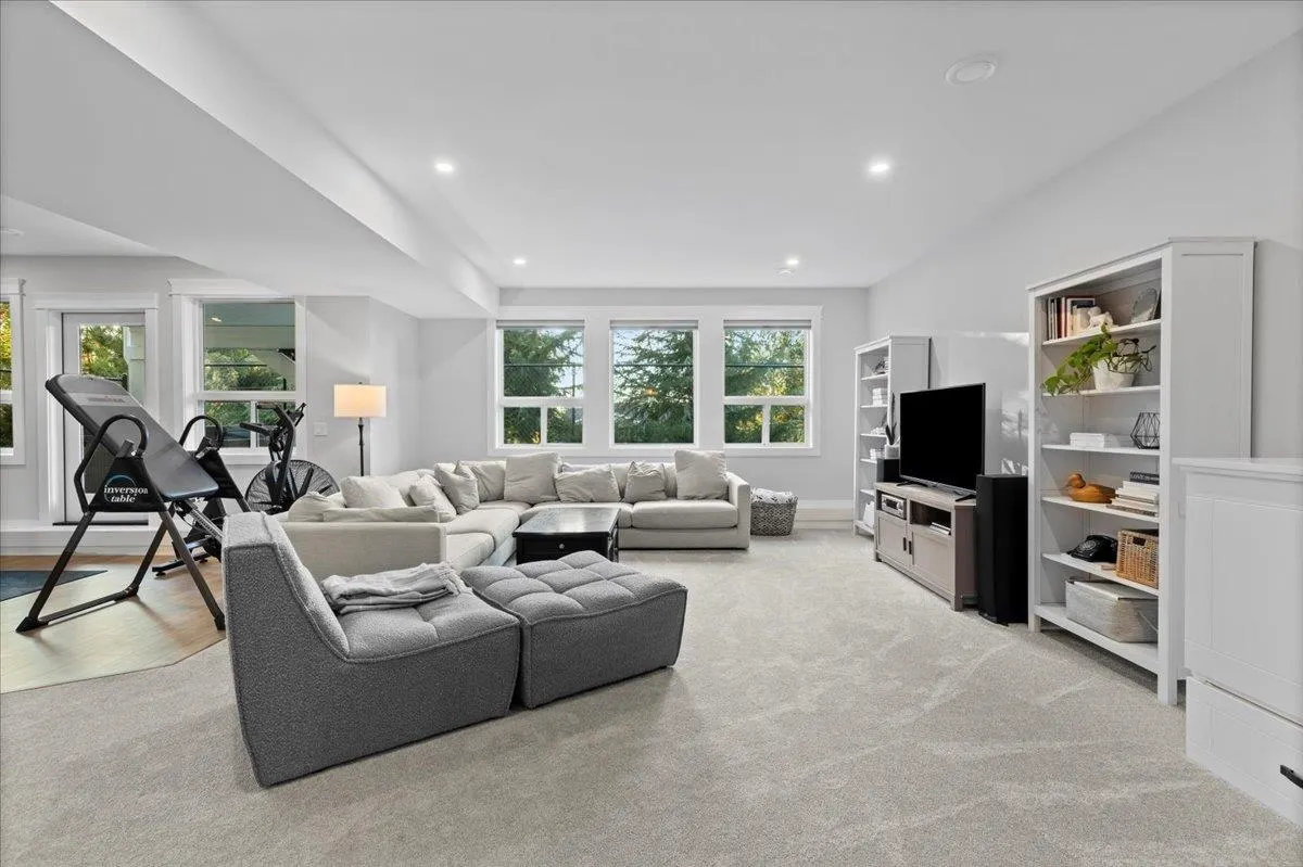 17 4217 Old Clayburn Road