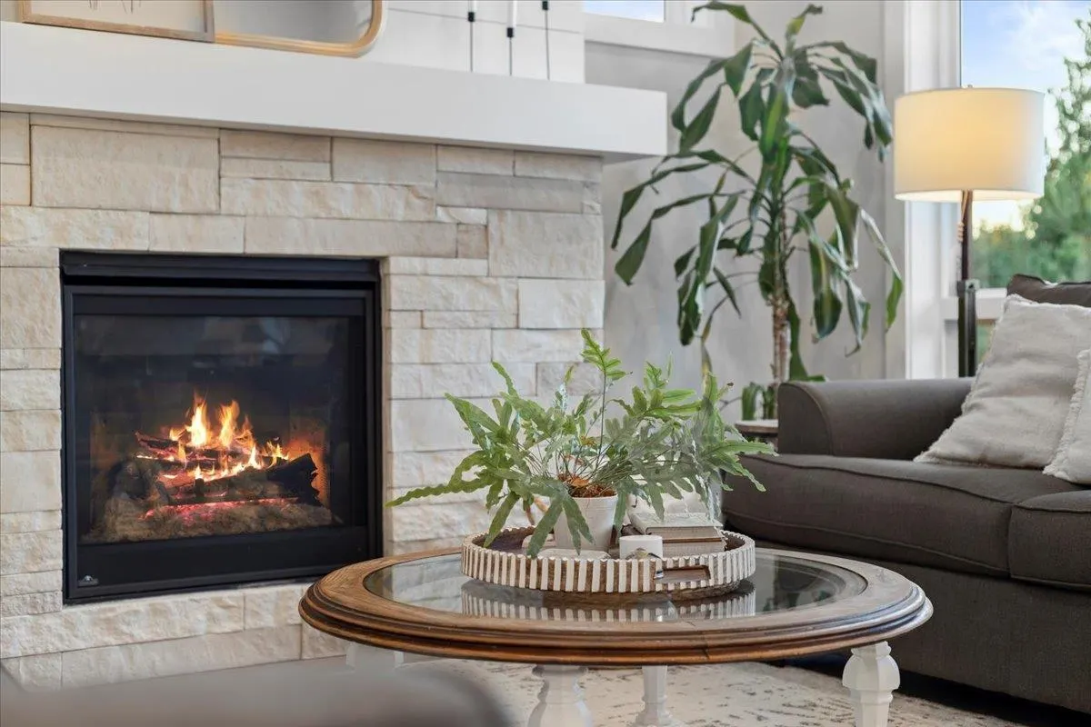 17 4217 Old Clayburn Road