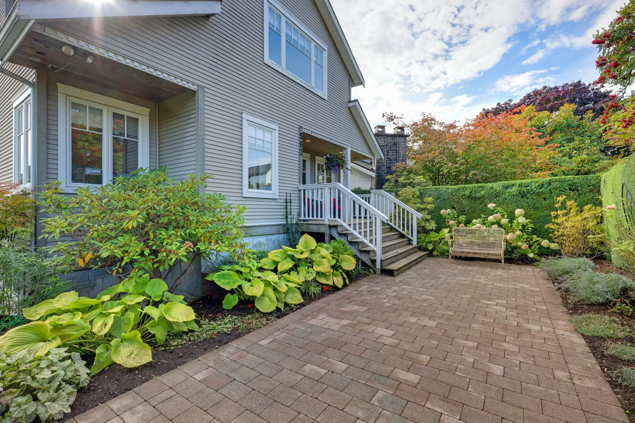563 E 6th Street