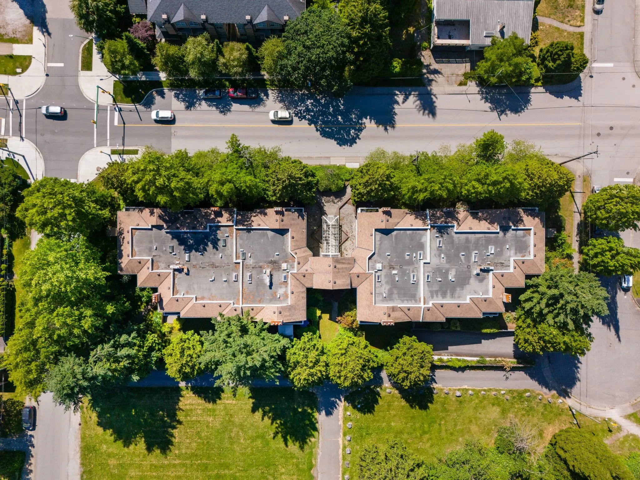 309 7368 Royal Oak Avenue