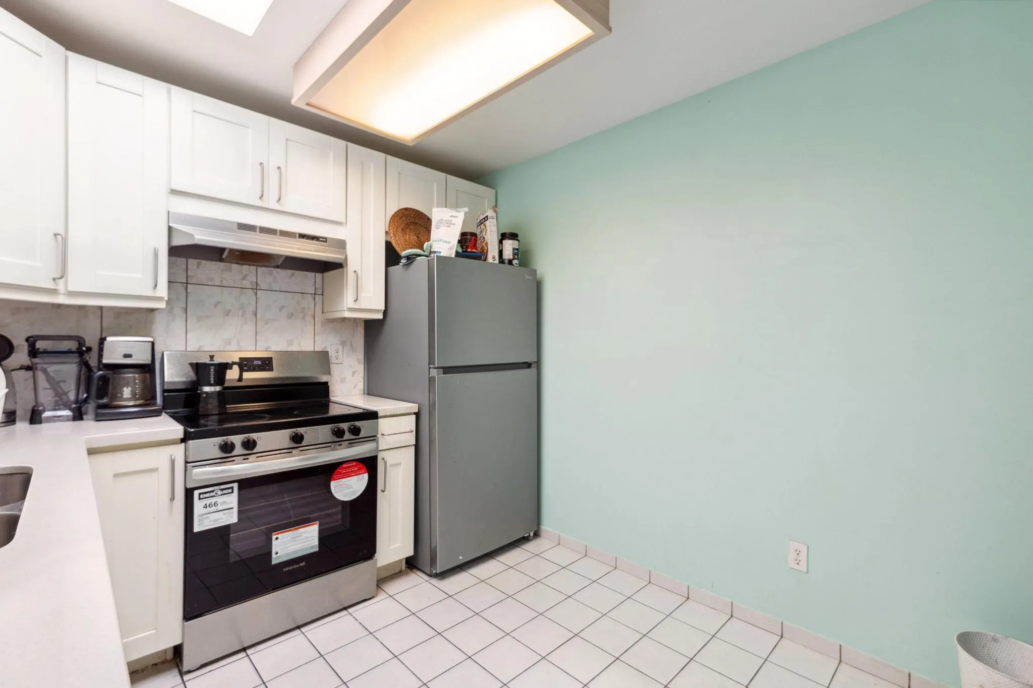 309 7368 Royal Oak Avenue