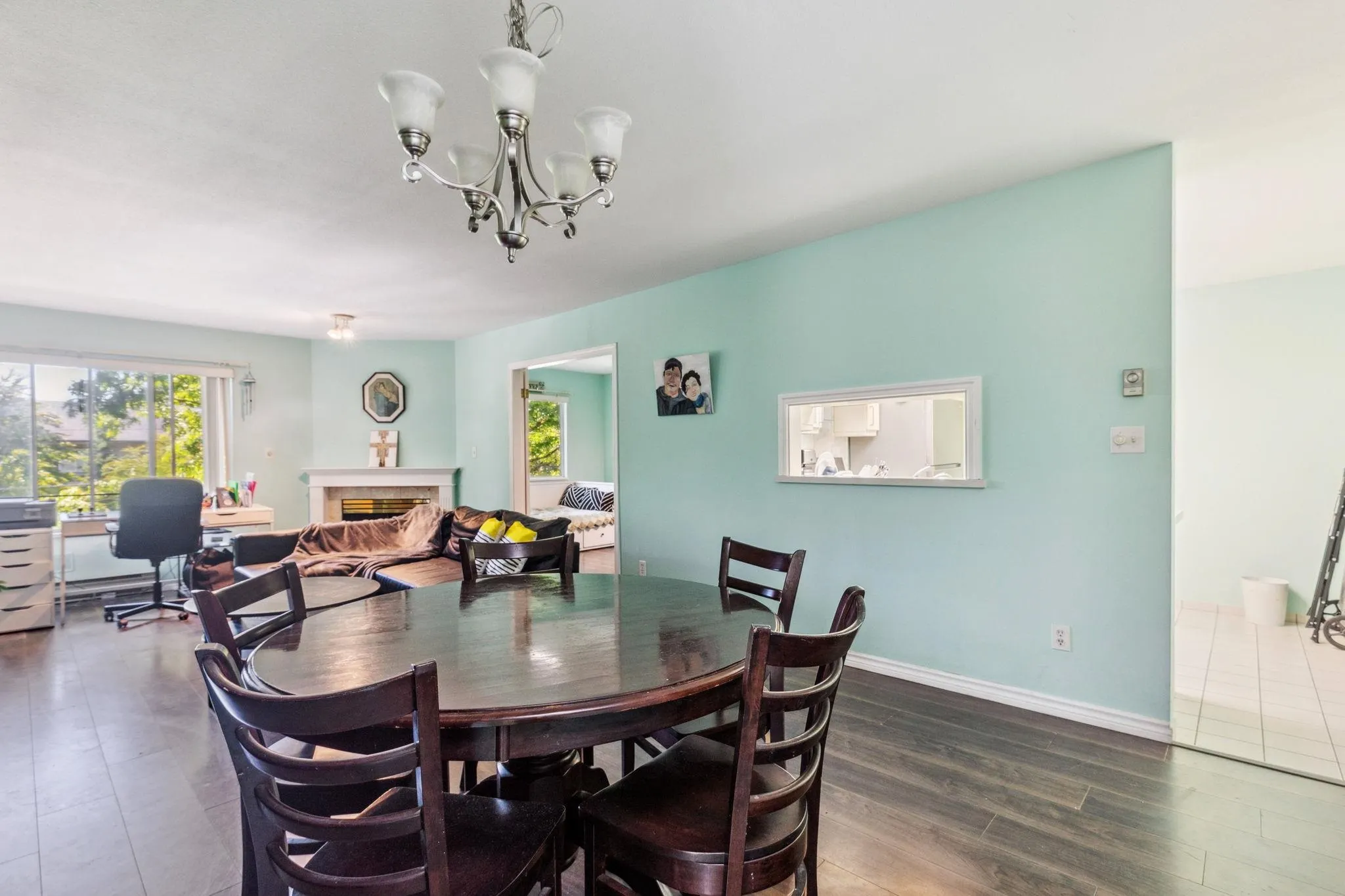 309 7368 Royal Oak Avenue