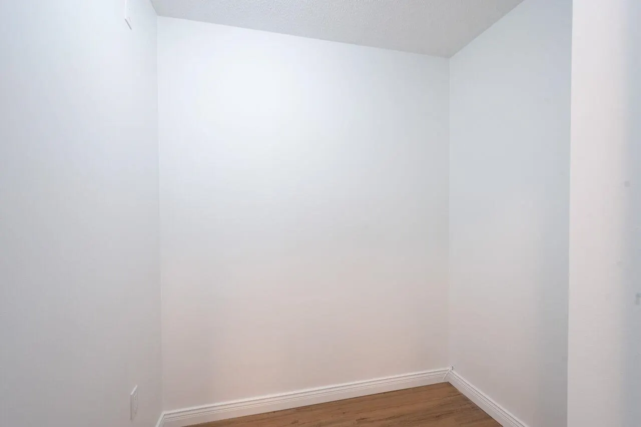 605 1245 Quayside Drive