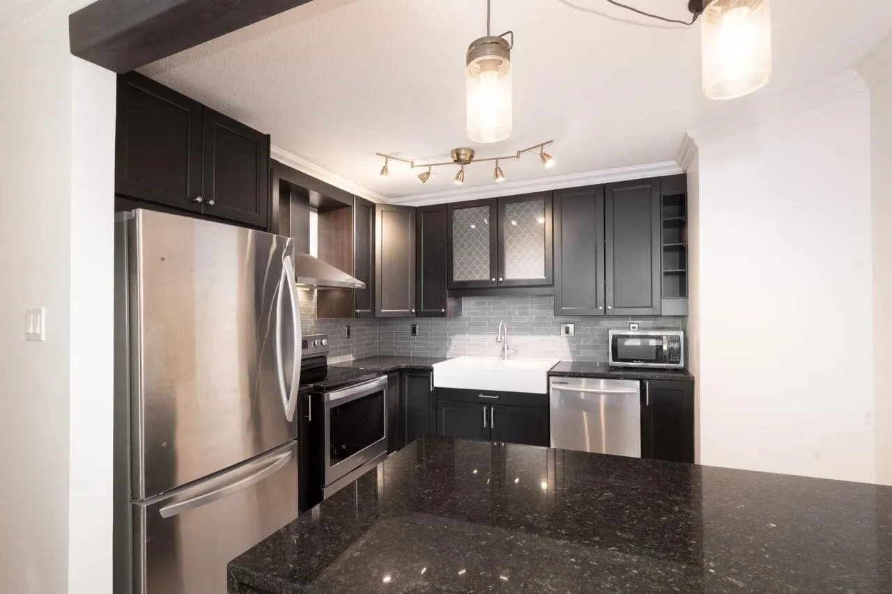 605 1245 Quayside Drive