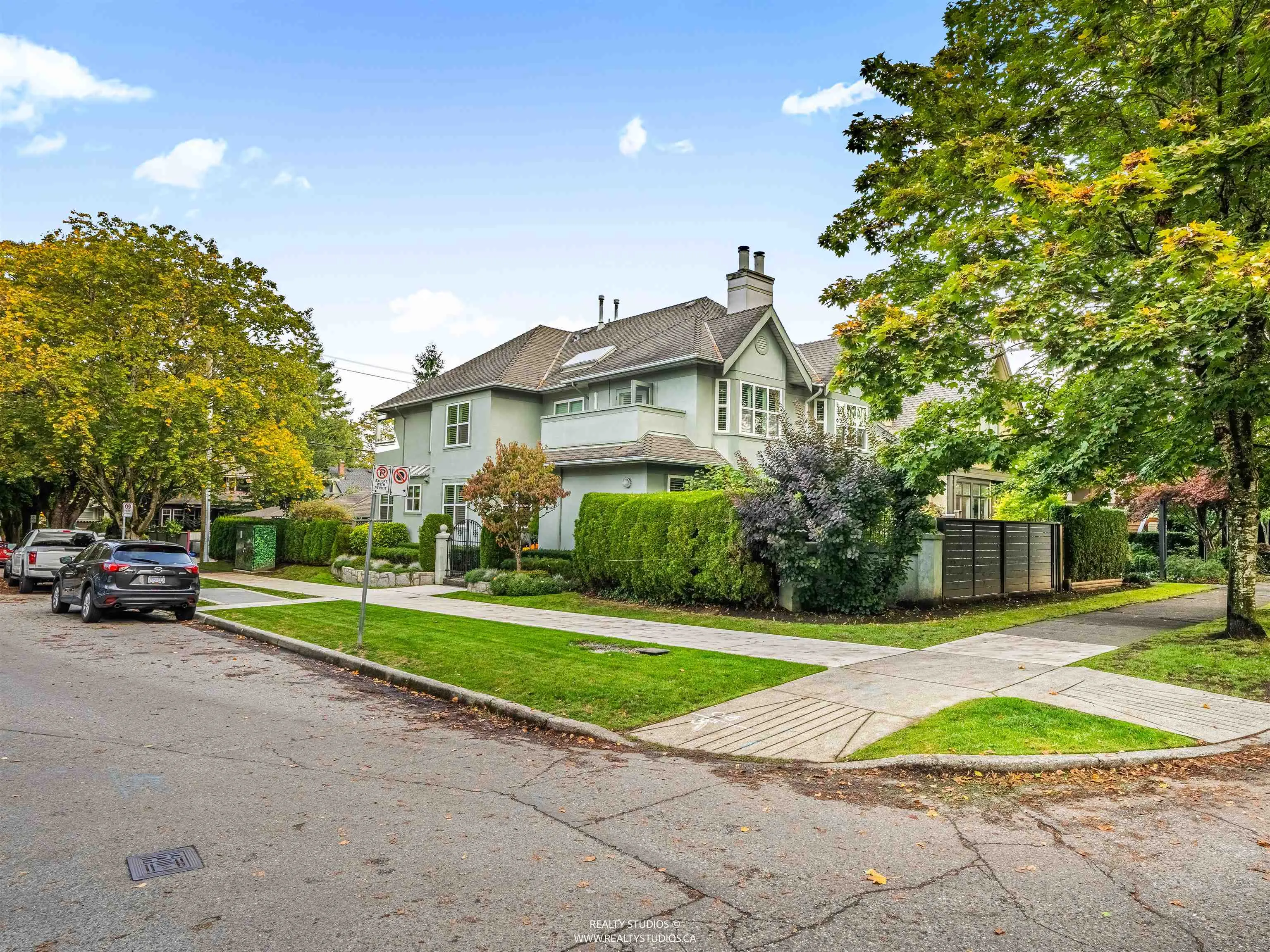 2888 Maple Street