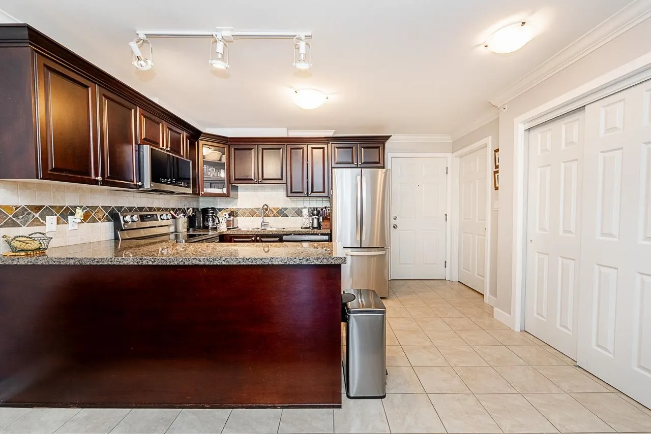 402 1310 Victoria Street