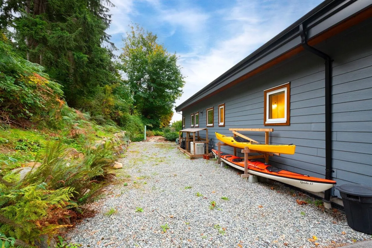 3642 Bedwell Bay Road
