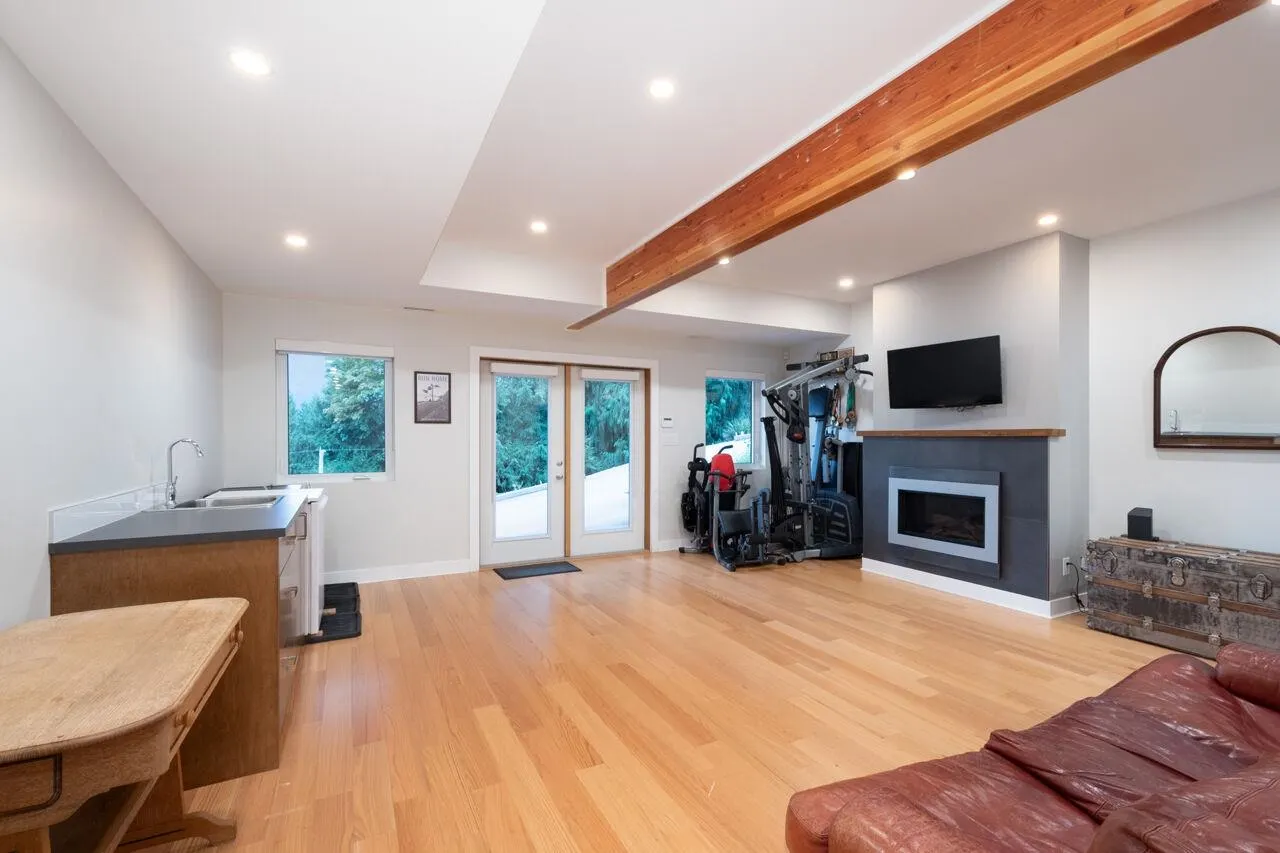 3642 Bedwell Bay Road