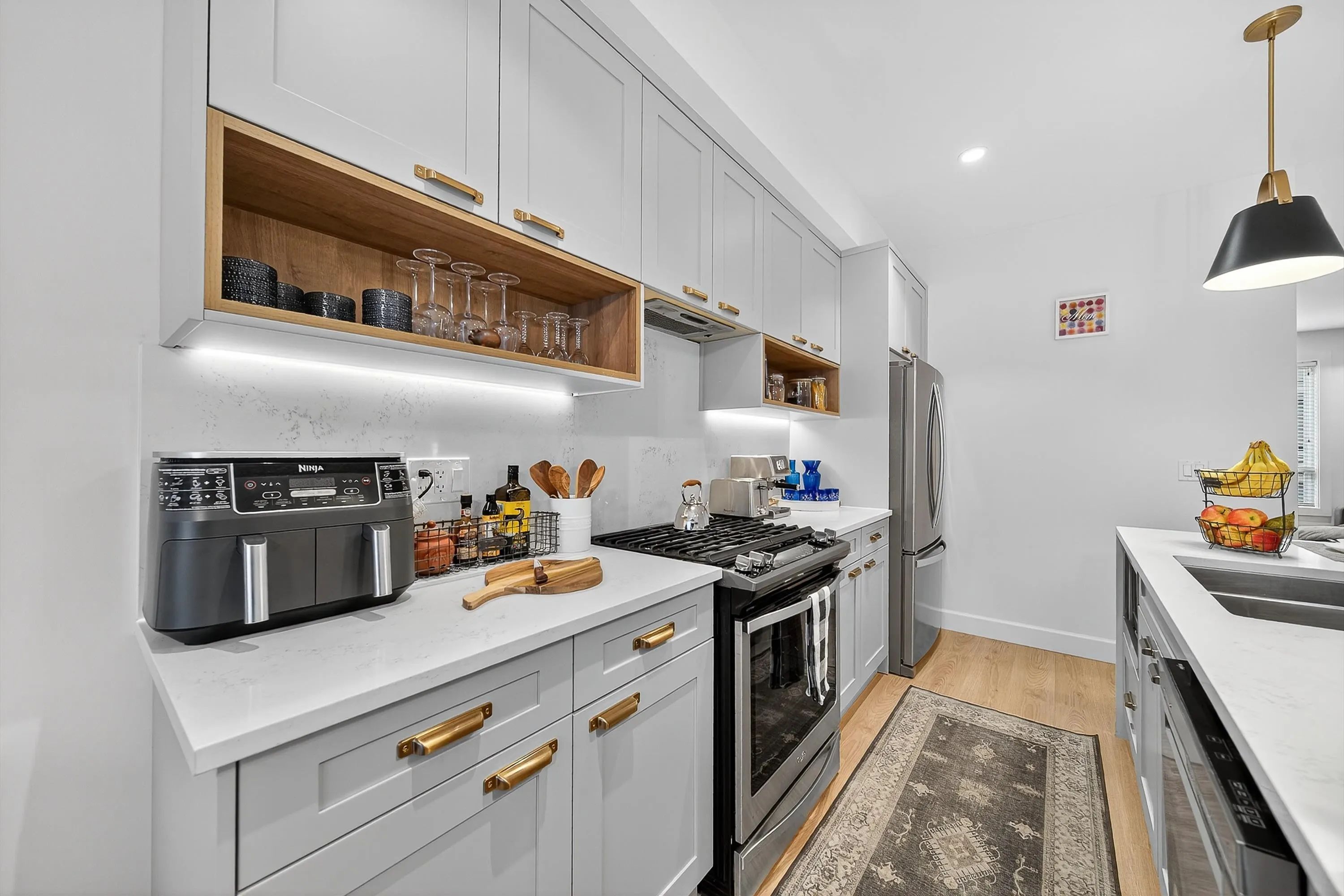 16 5476 Brydon Crescent
