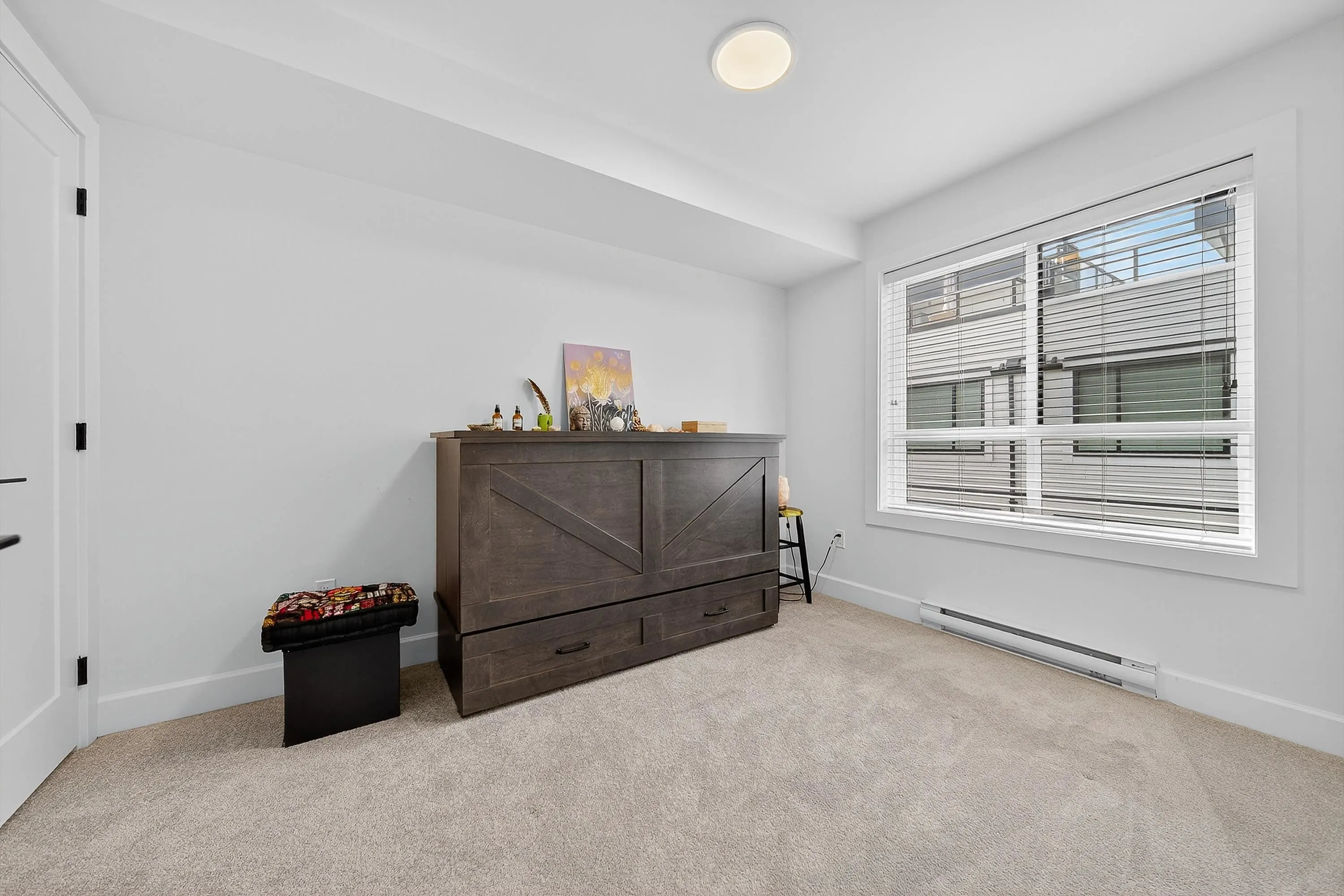 16 5476 Brydon Crescent