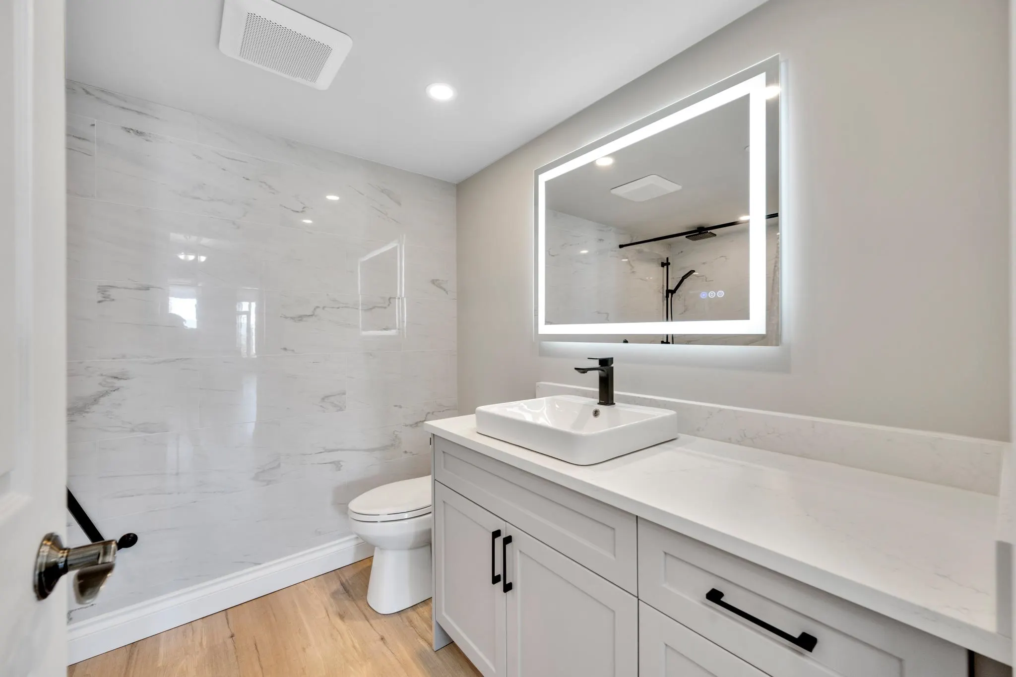 1702 13880 101st Avenue