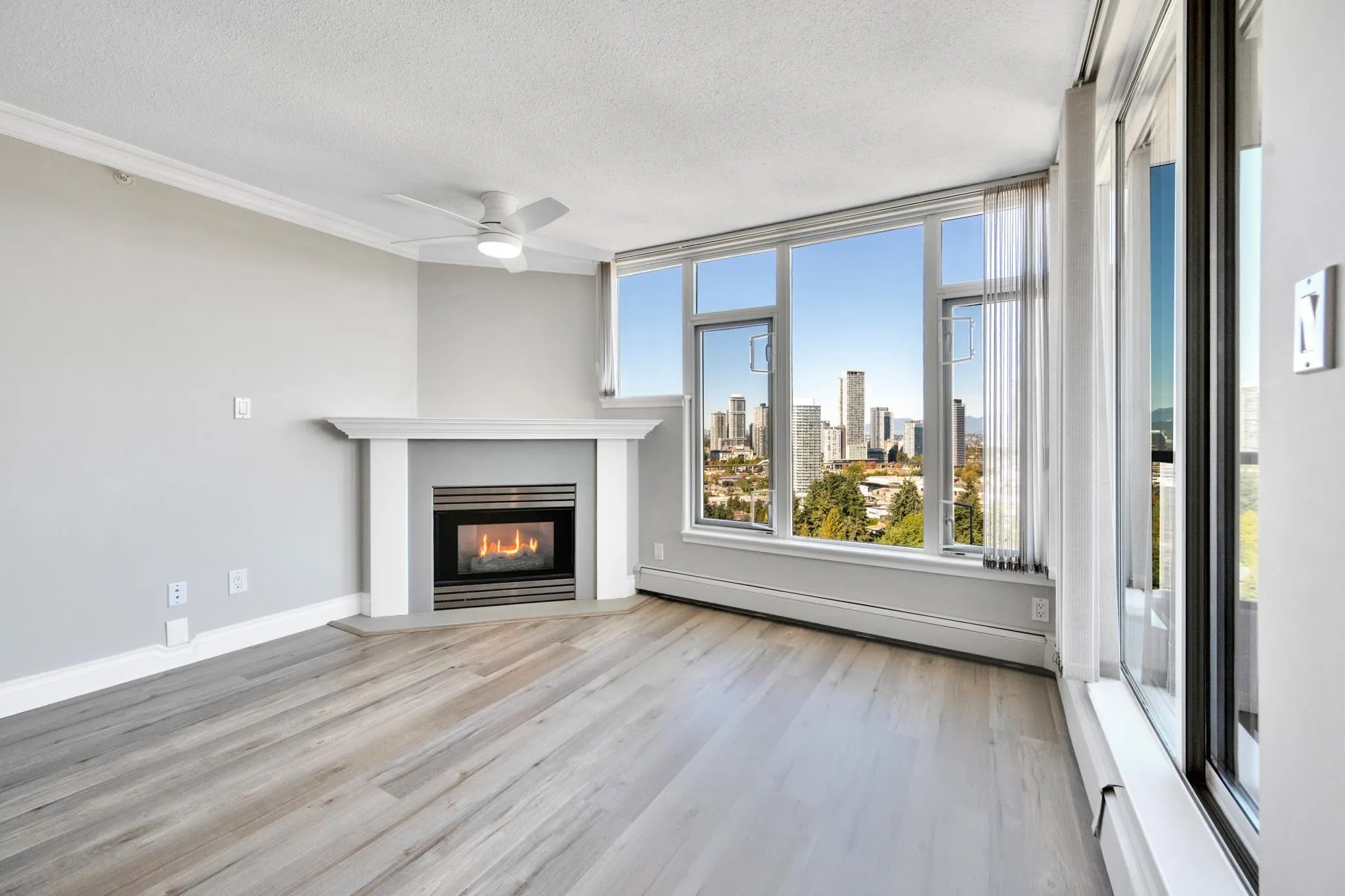 1702 13880 101st Avenue