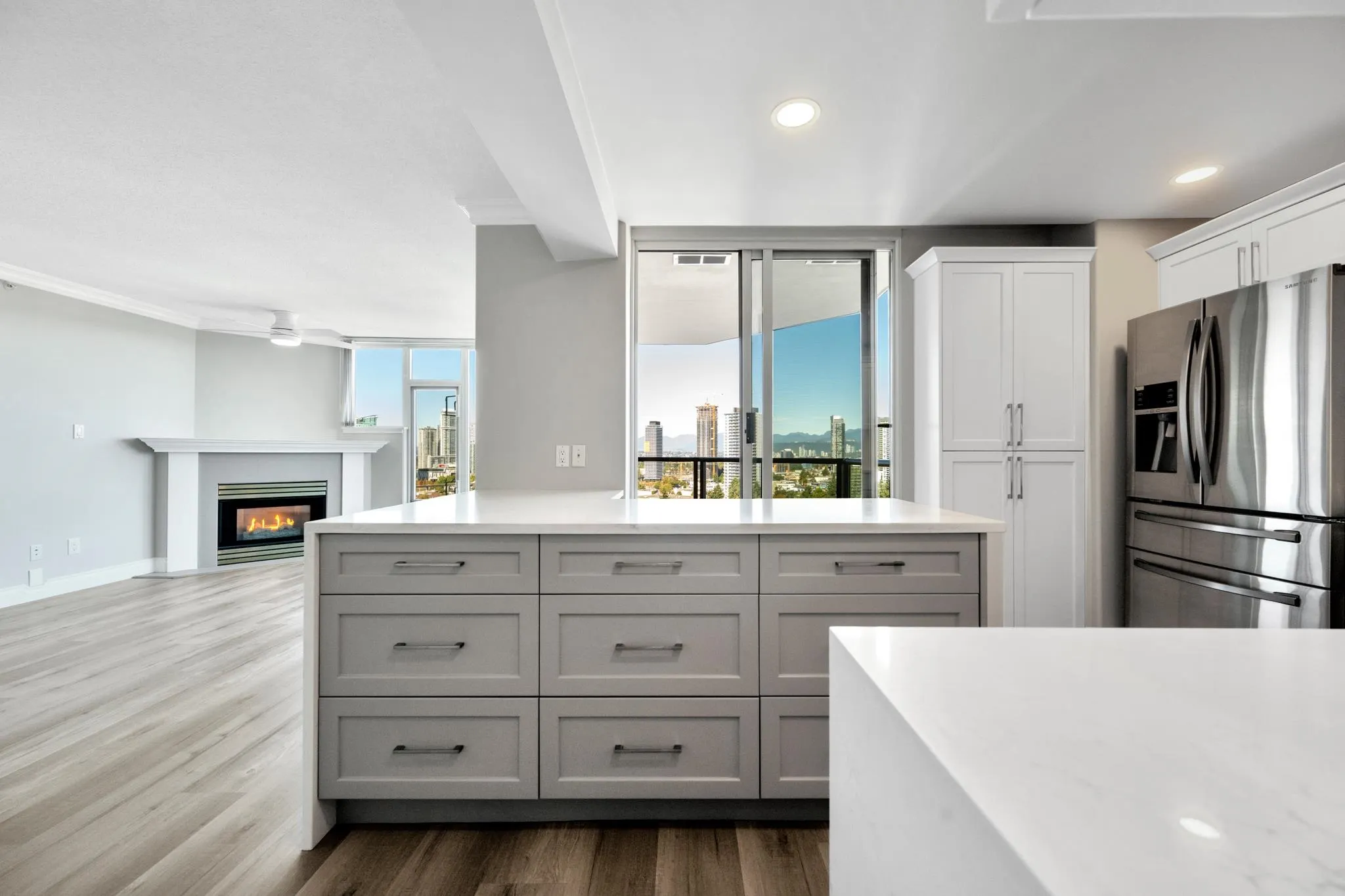 1702 13880 101st Avenue