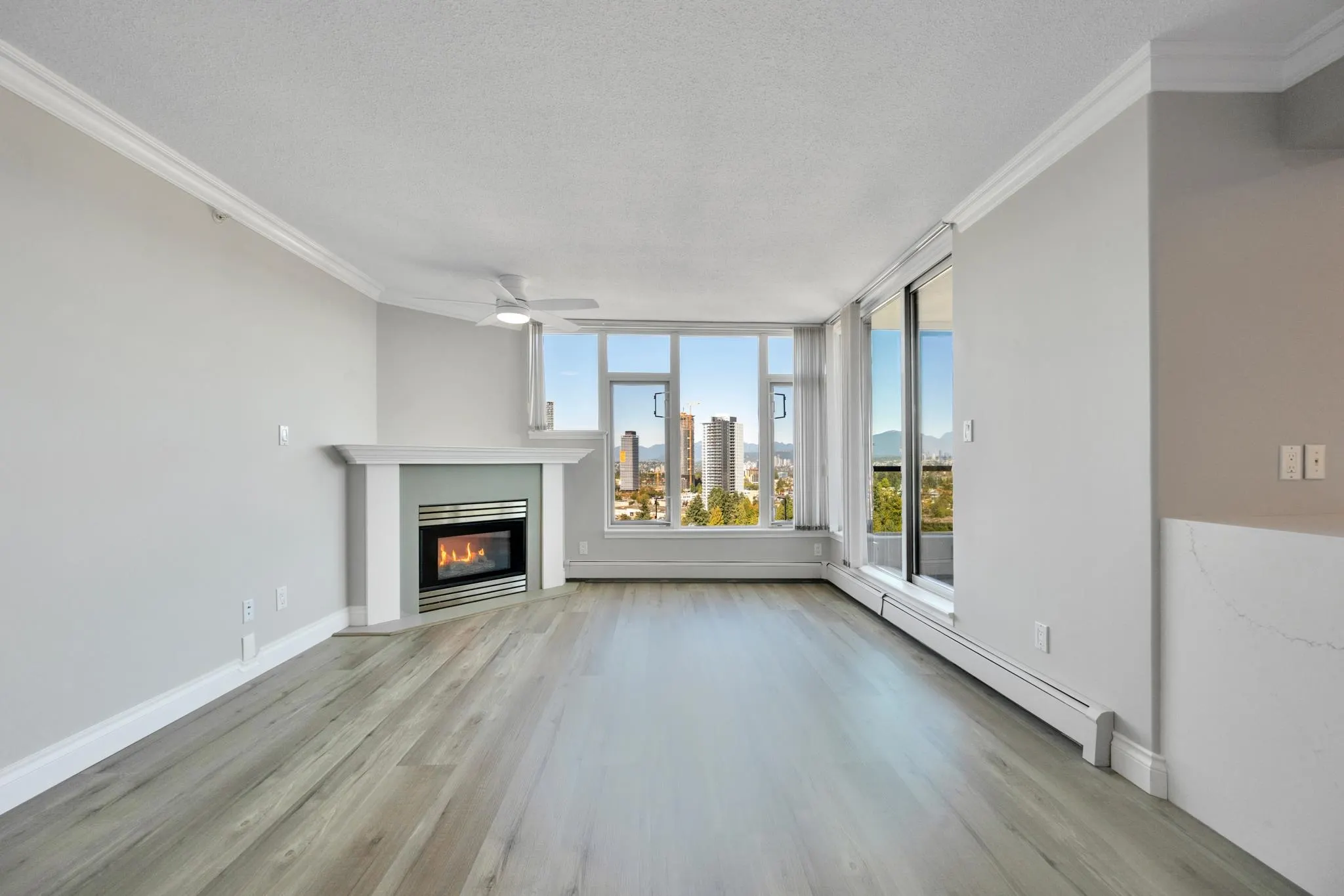 1702 13880 101st Avenue