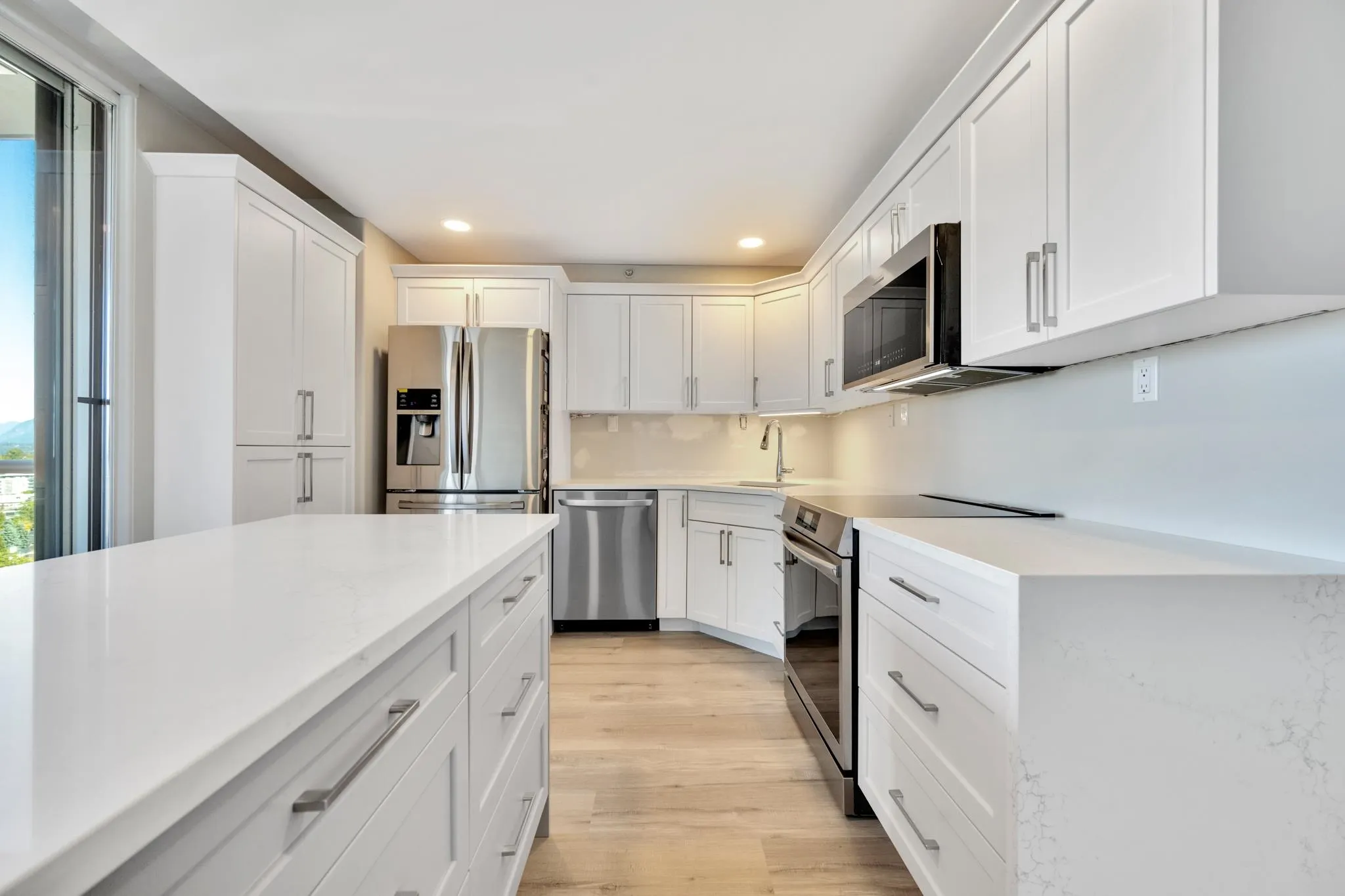 1702 13880 101st Avenue