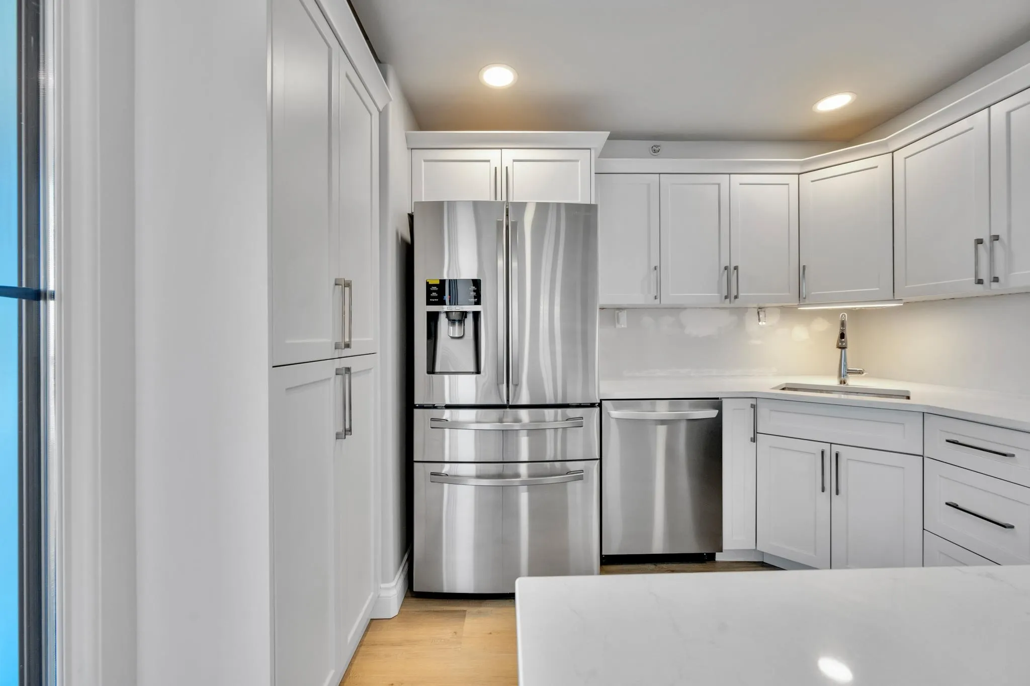 1702 13880 101st Avenue