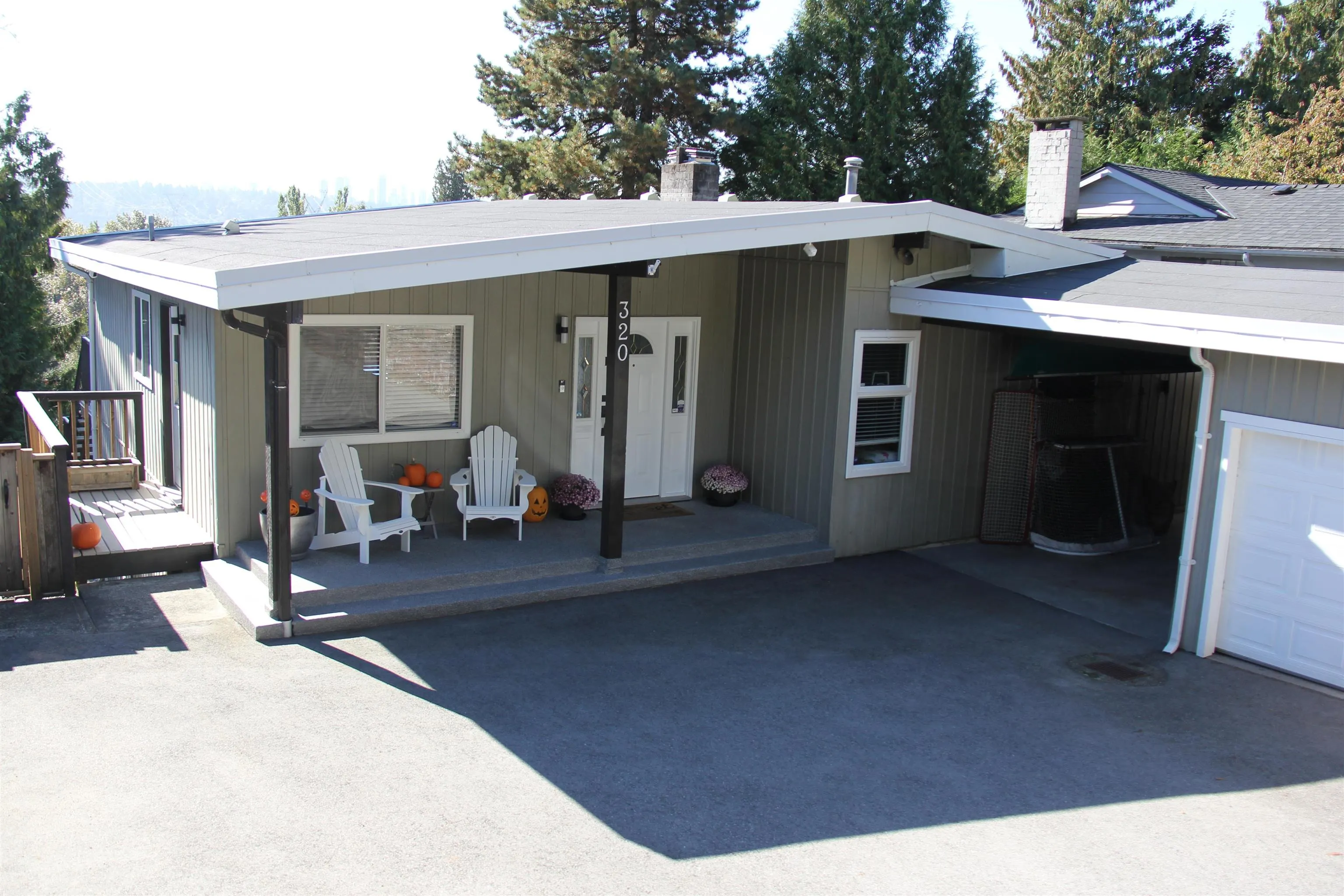 320 Dartmoor Drive