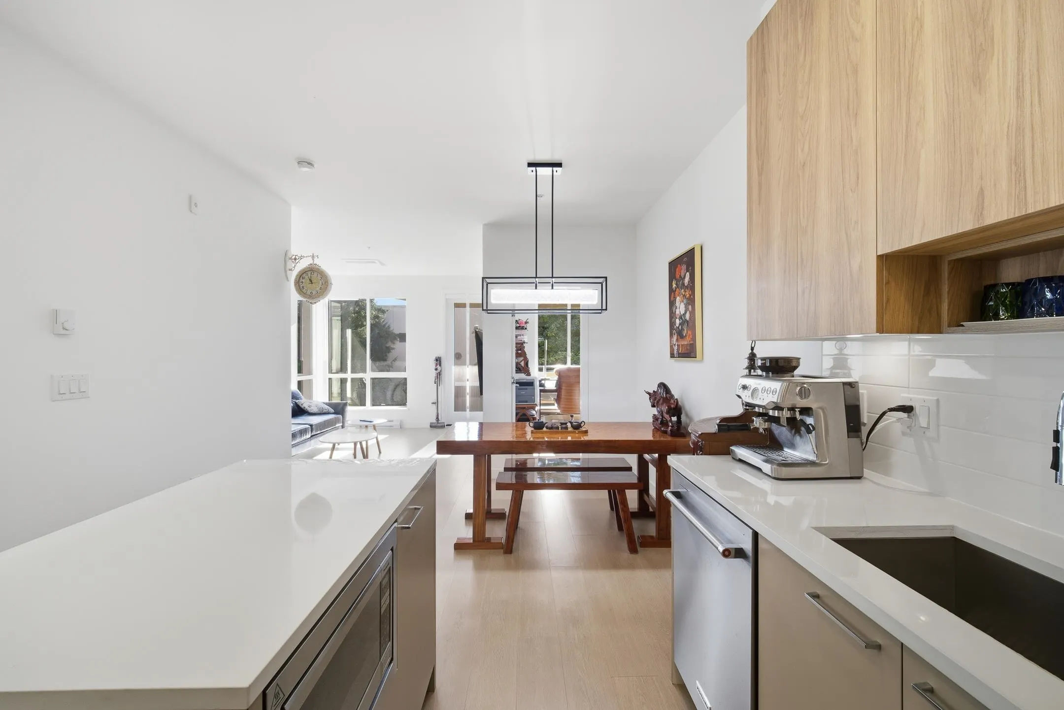 309 7588 16th Street