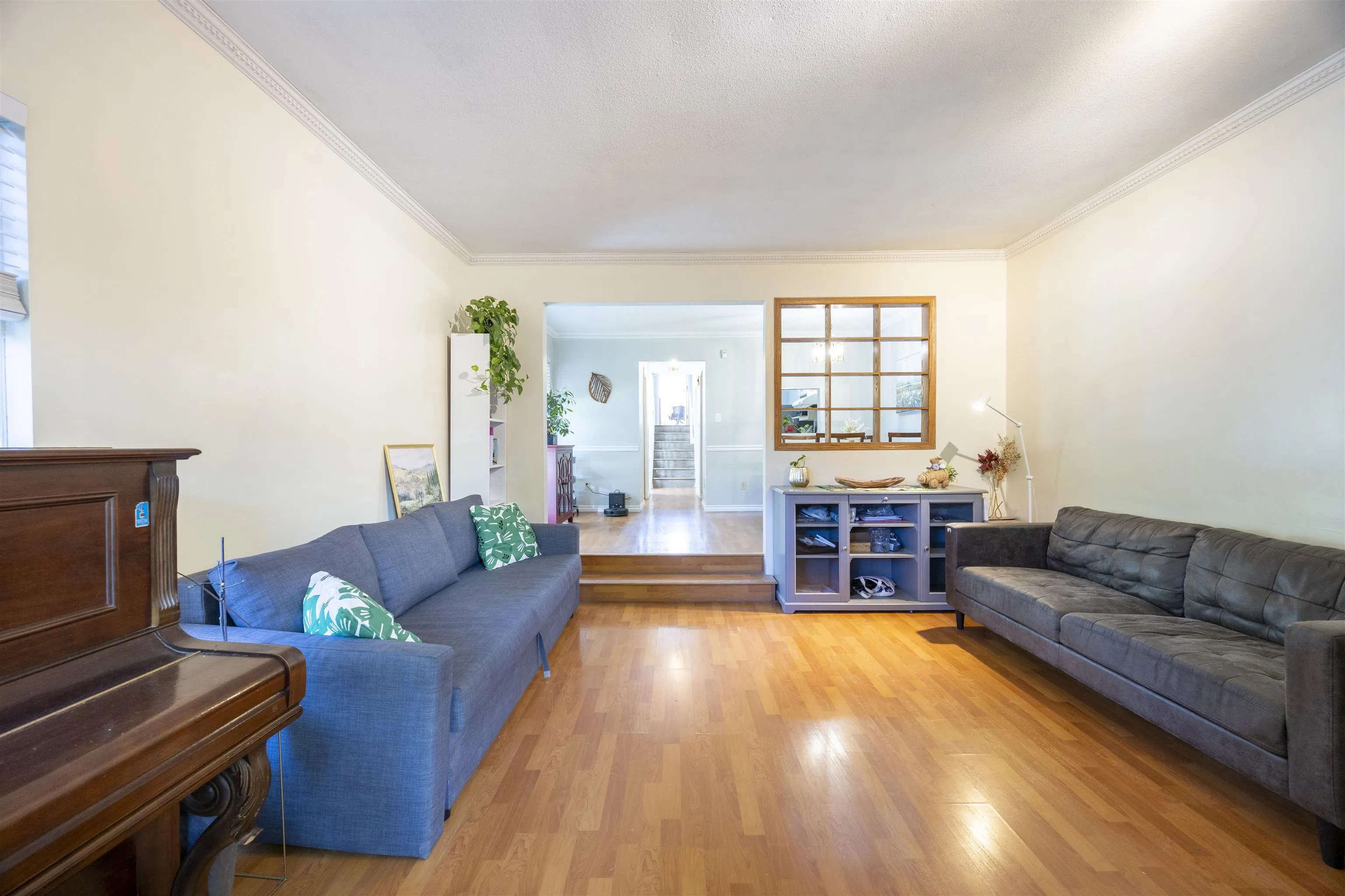 180 100 Laval Street