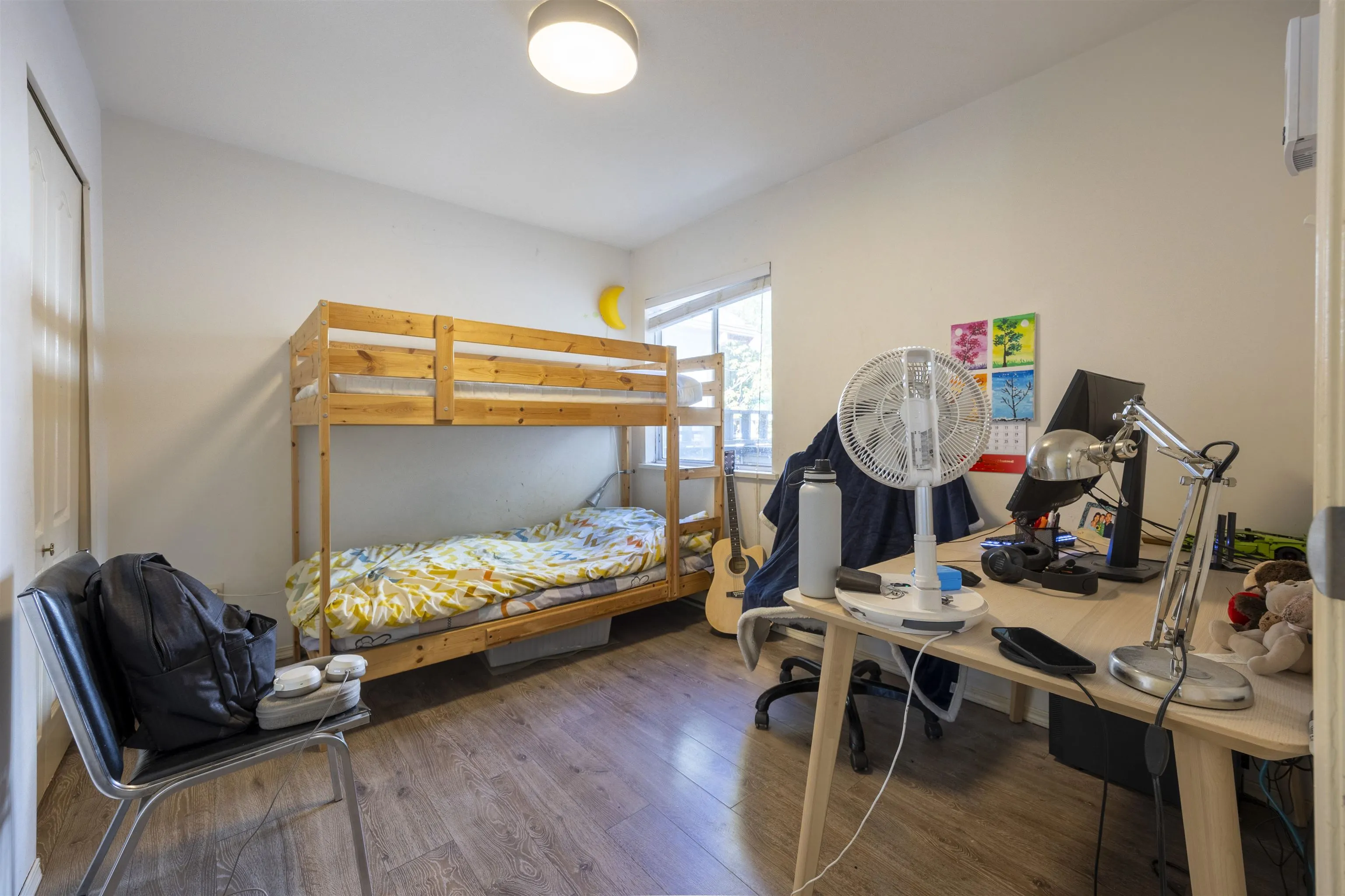 180 100 Laval Street