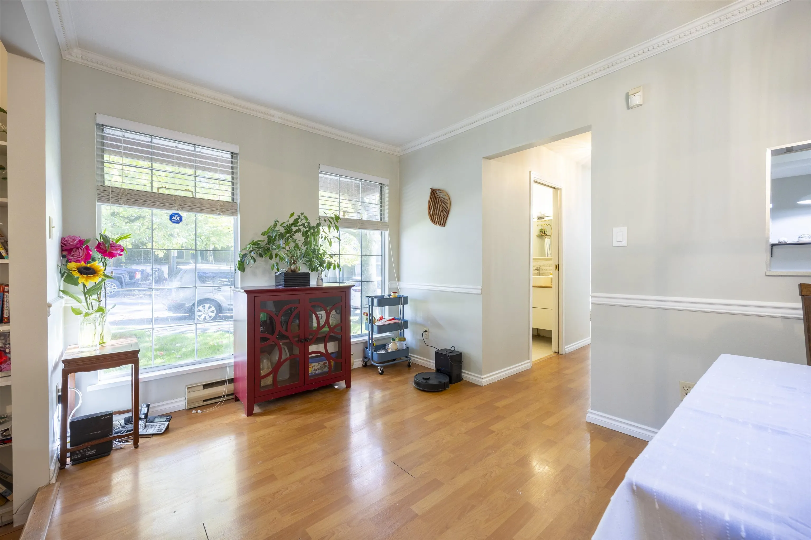 180 100 Laval Street