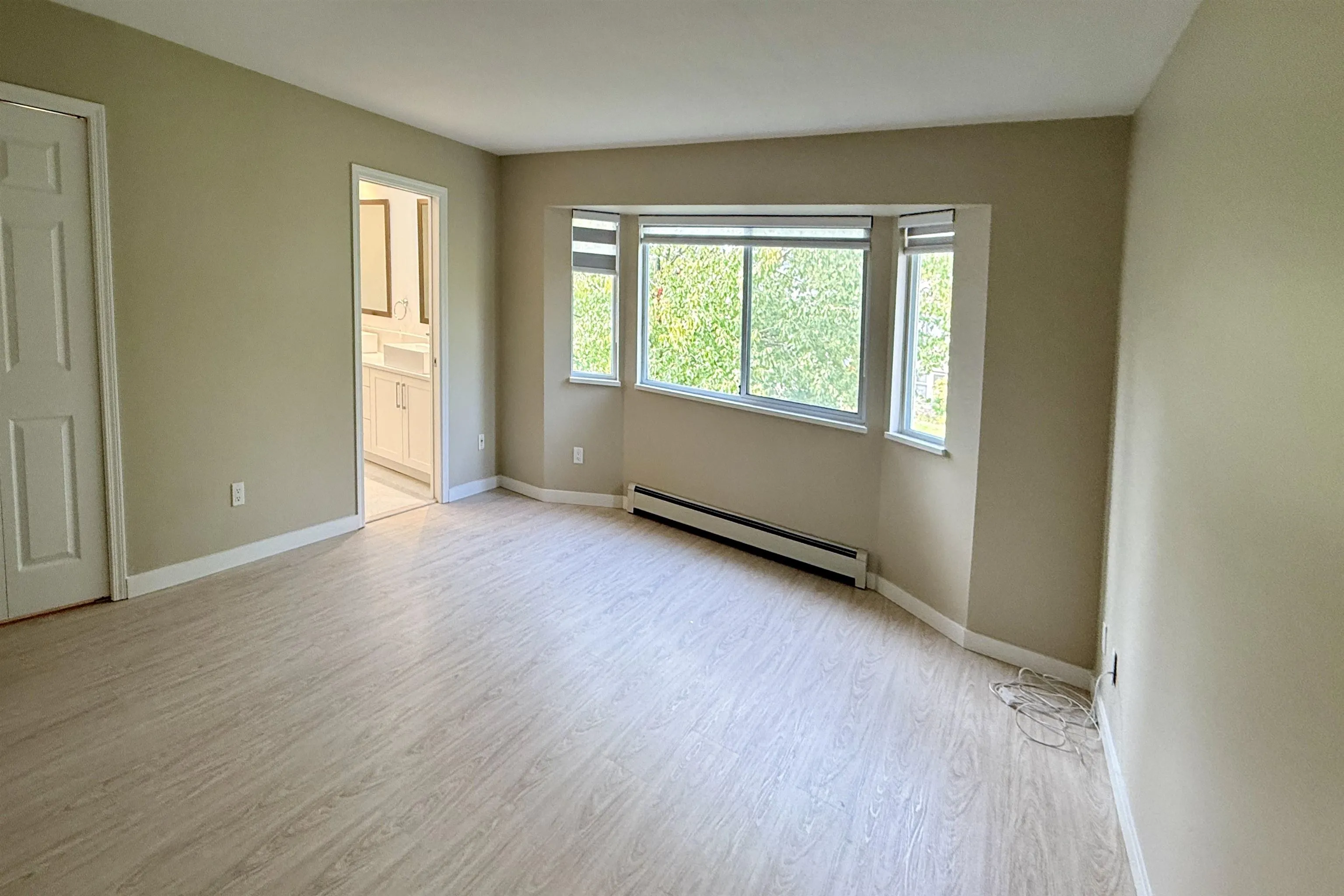 3 10000 Fisher Gate
