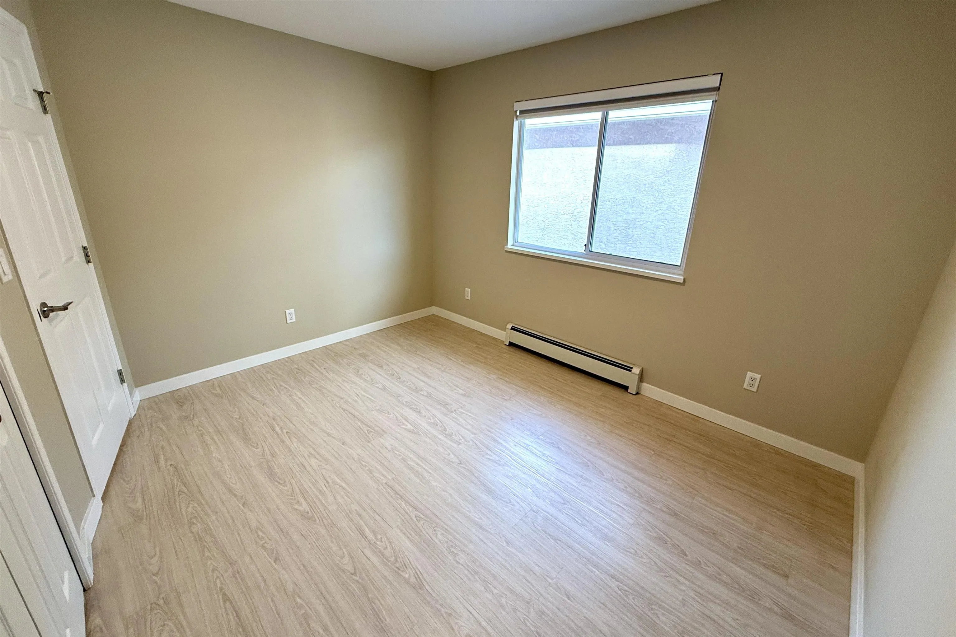 3 10000 Fisher Gate
