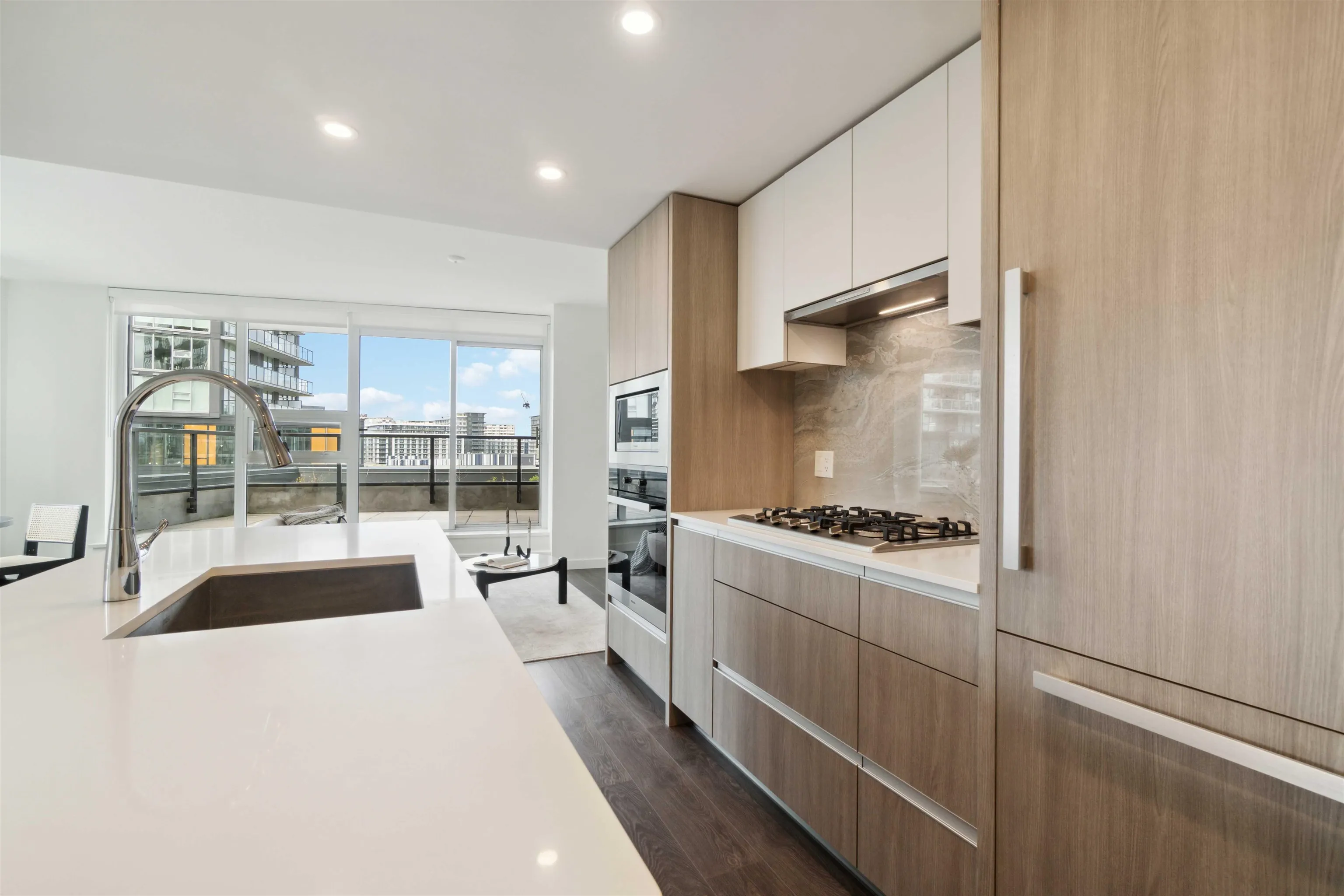 803 6633 Buswell Street