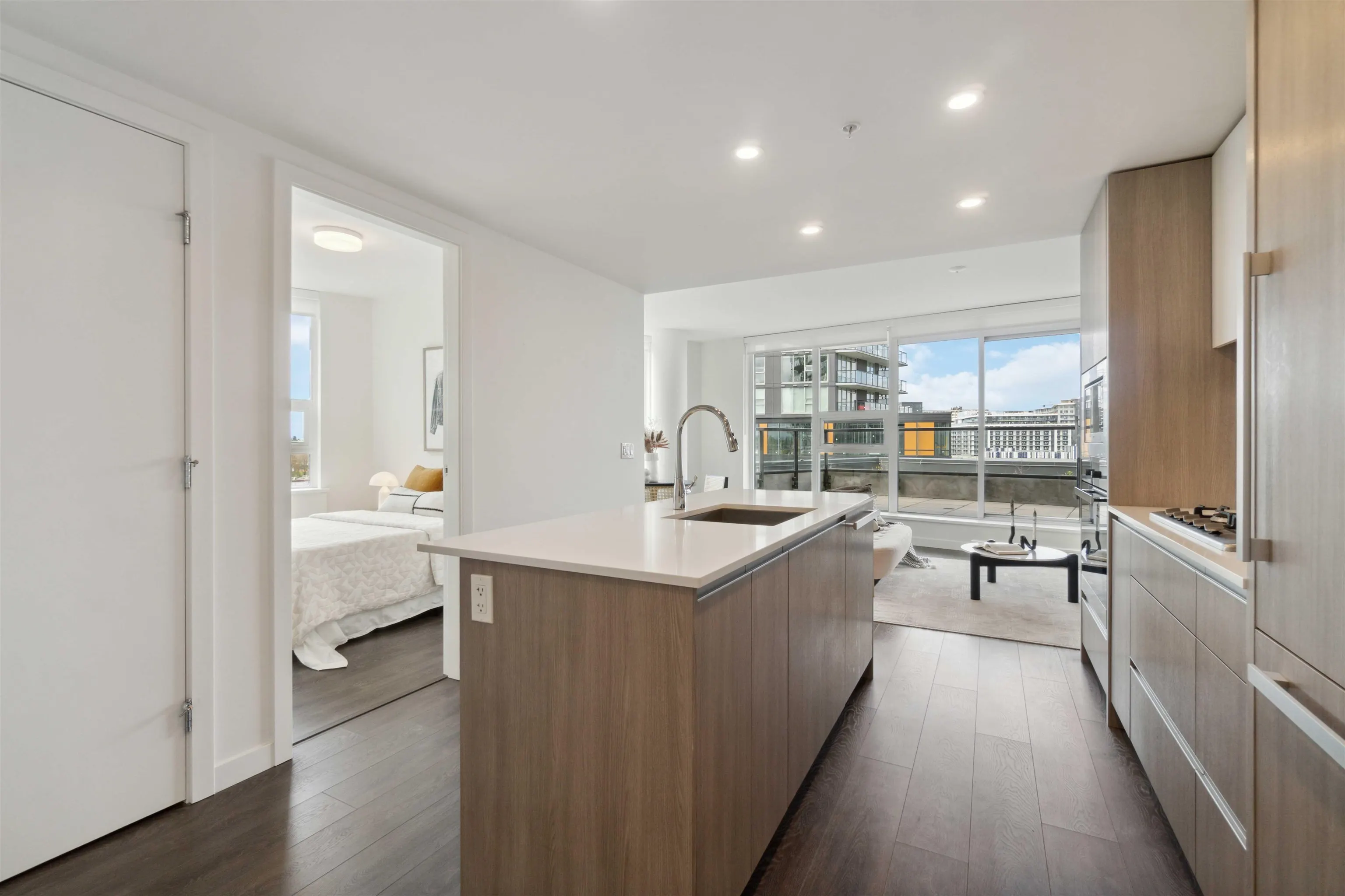 803 6633 Buswell Street