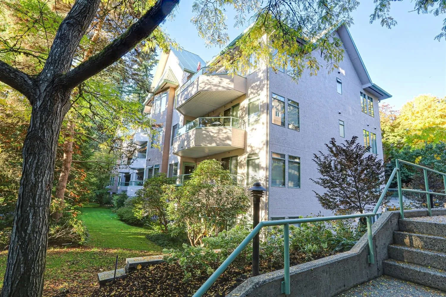 505 6737 Station Hill Court