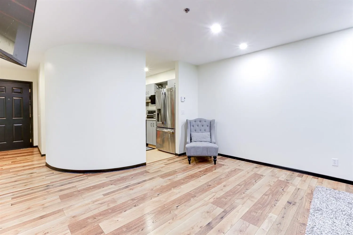 505 6737 Station Hill Court