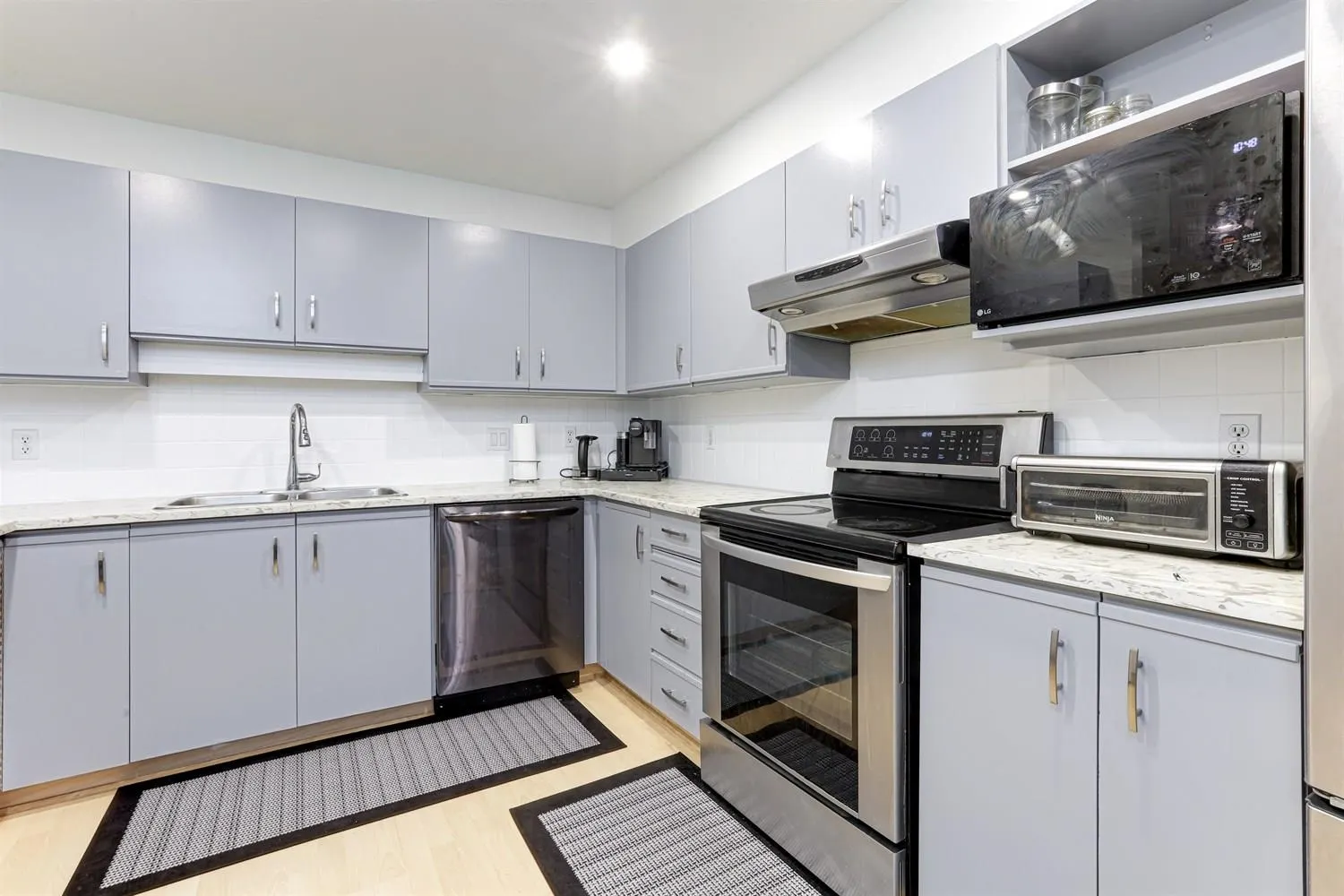 505 6737 Station Hill Court