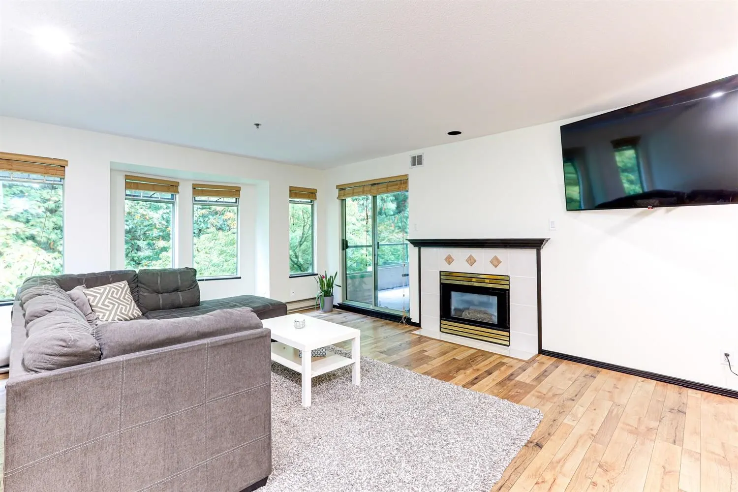 505 6737 Station Hill Court