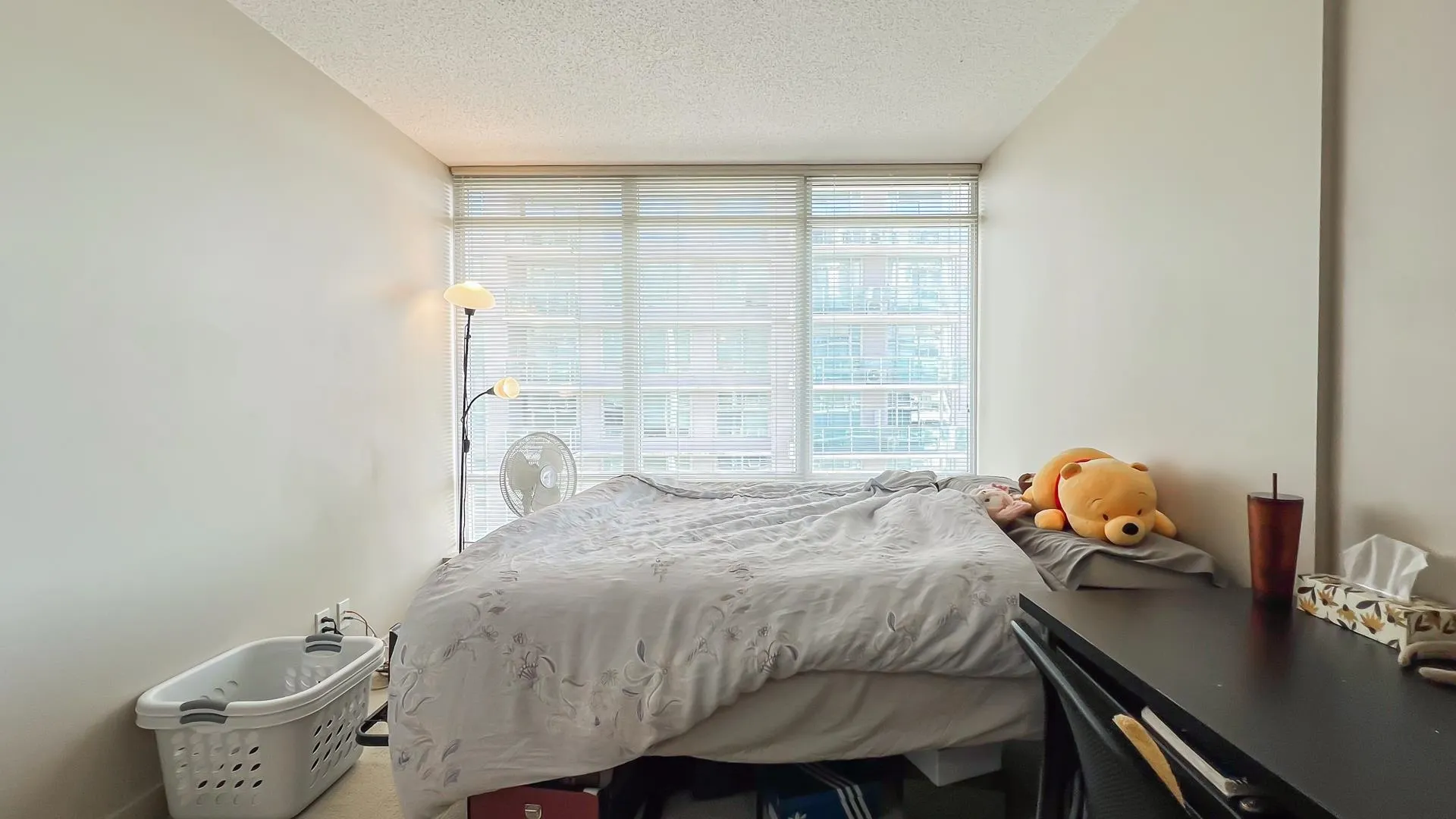 910 8280 Lansdowne Road