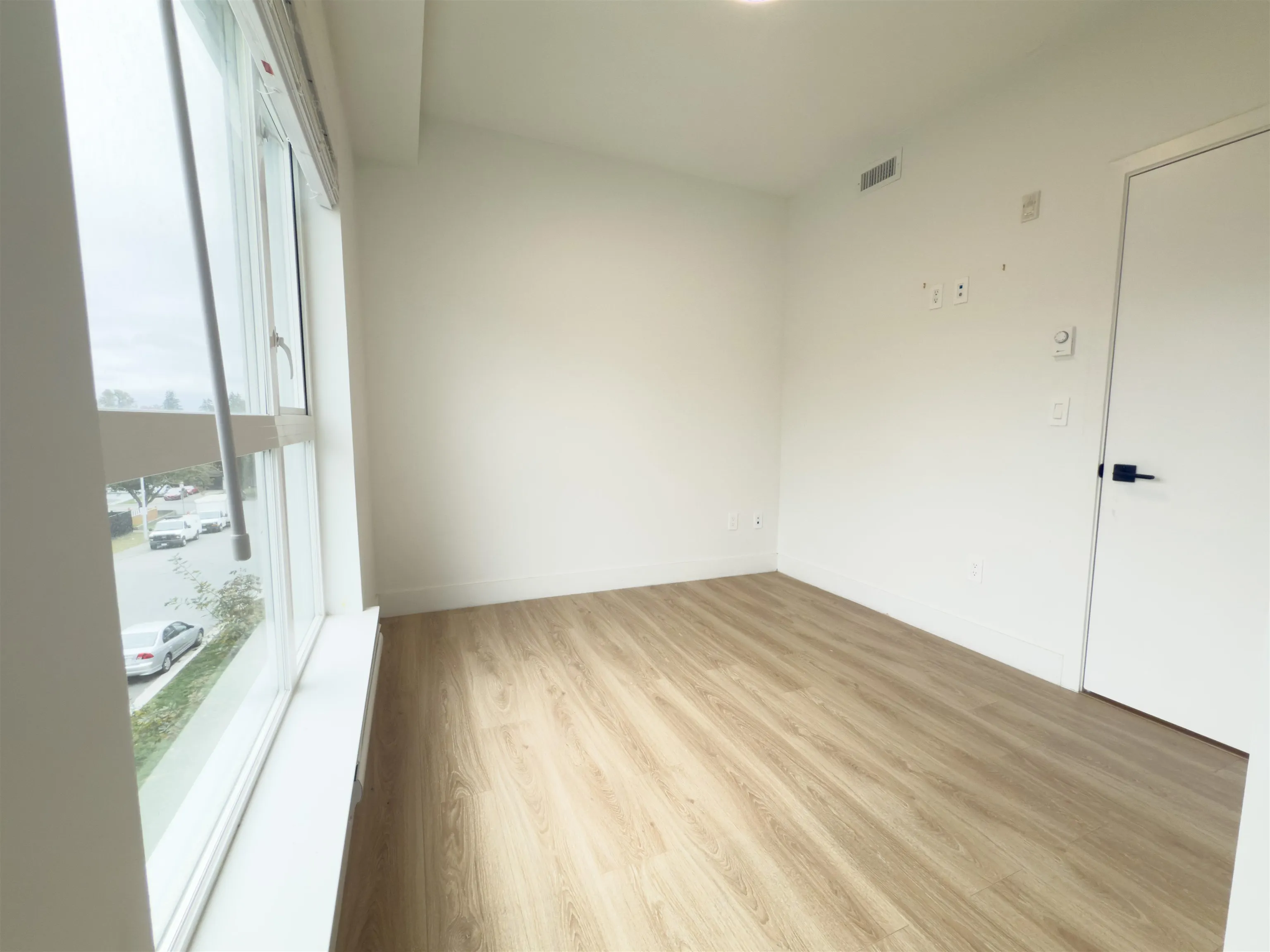 213 8496 120 Street