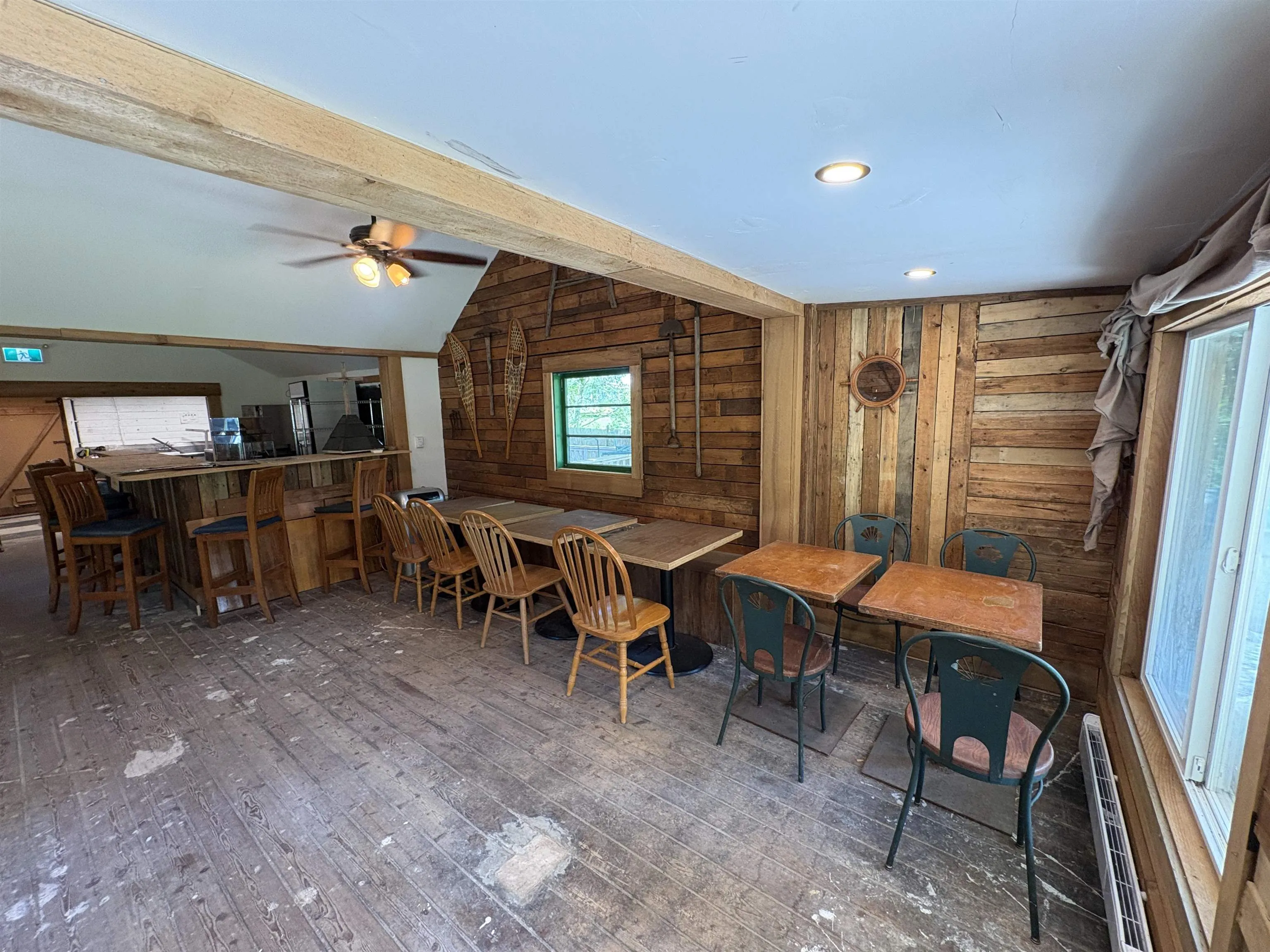 660 Andy's Bay Road