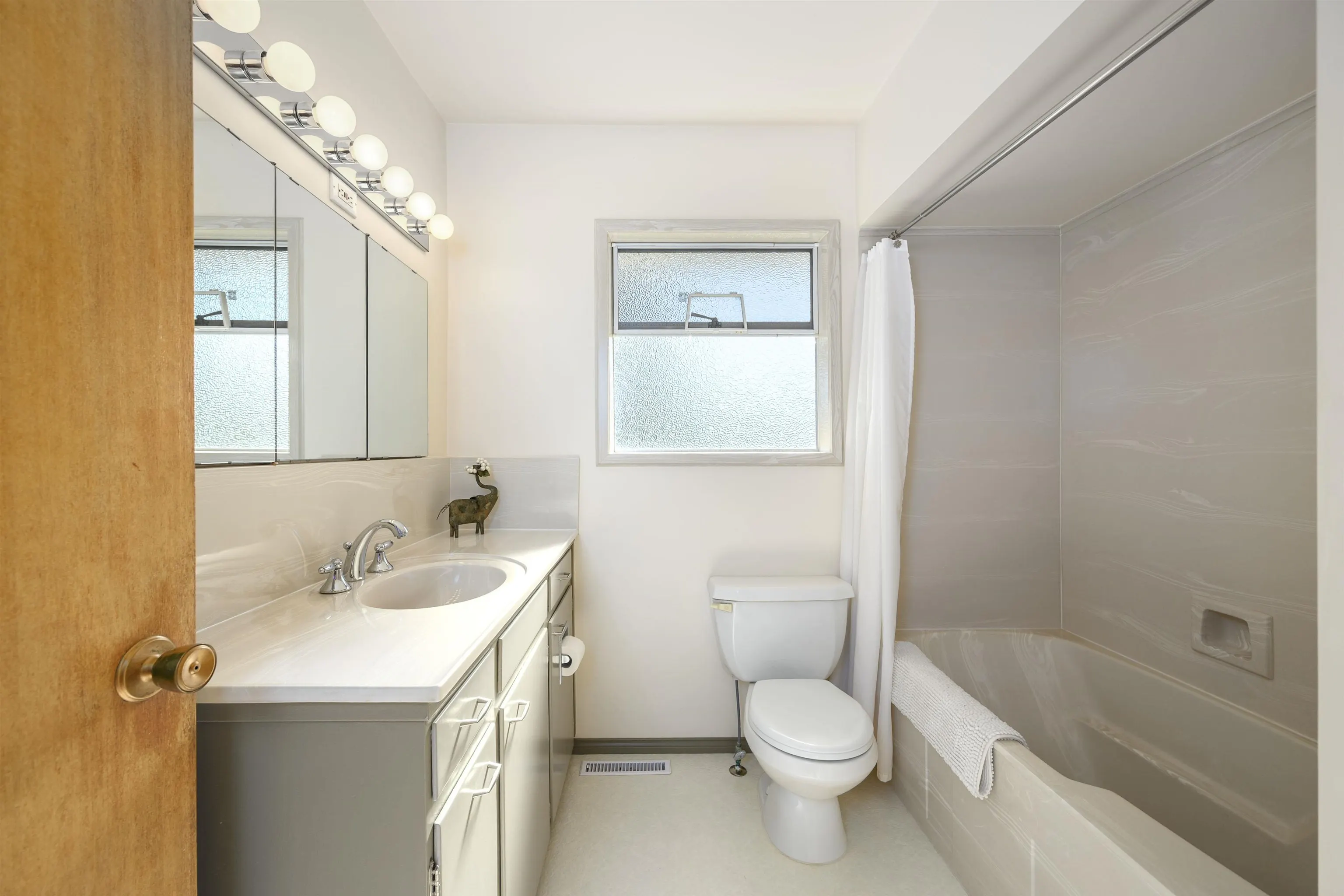 545 W 22nd Street