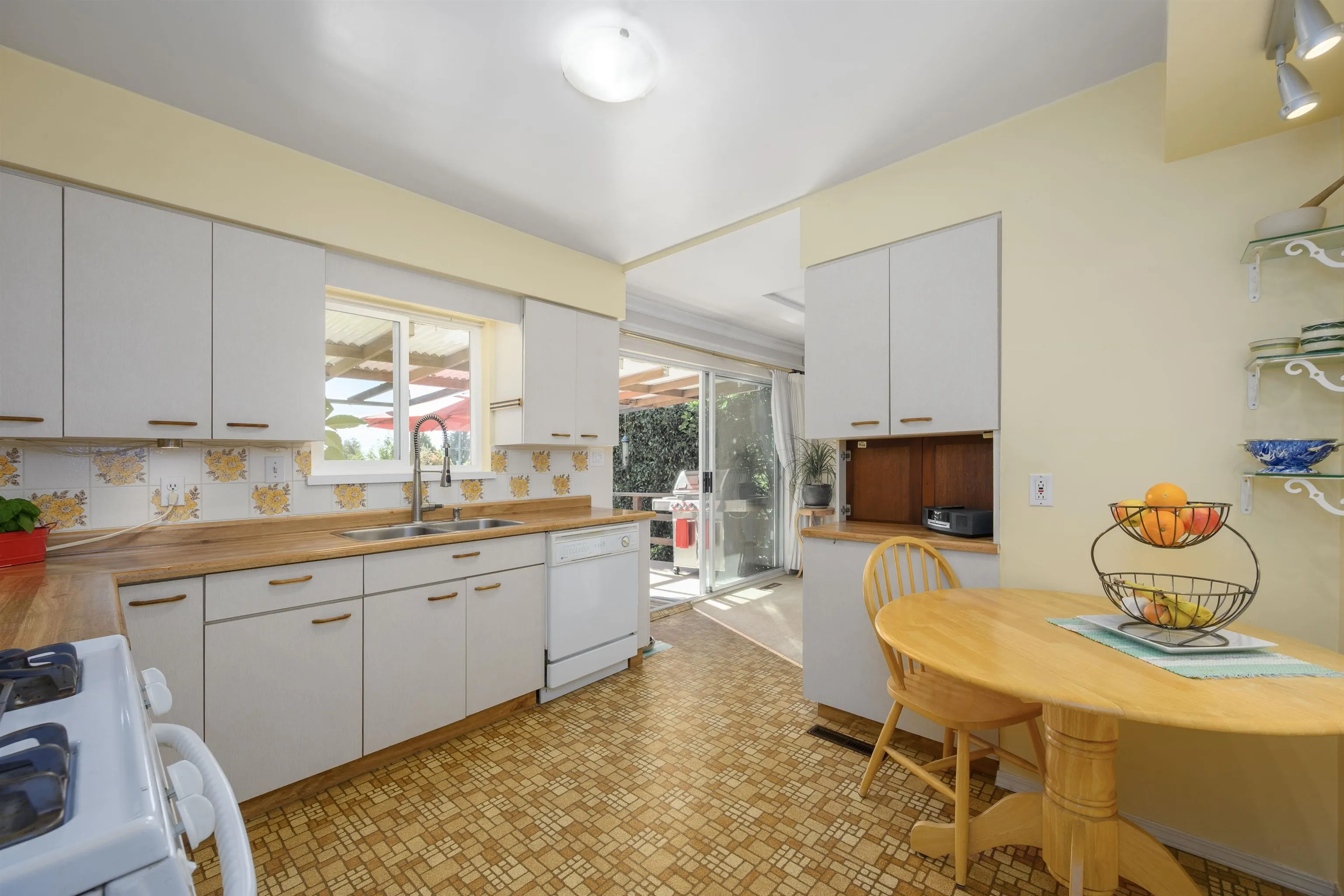 545 W 22nd Street