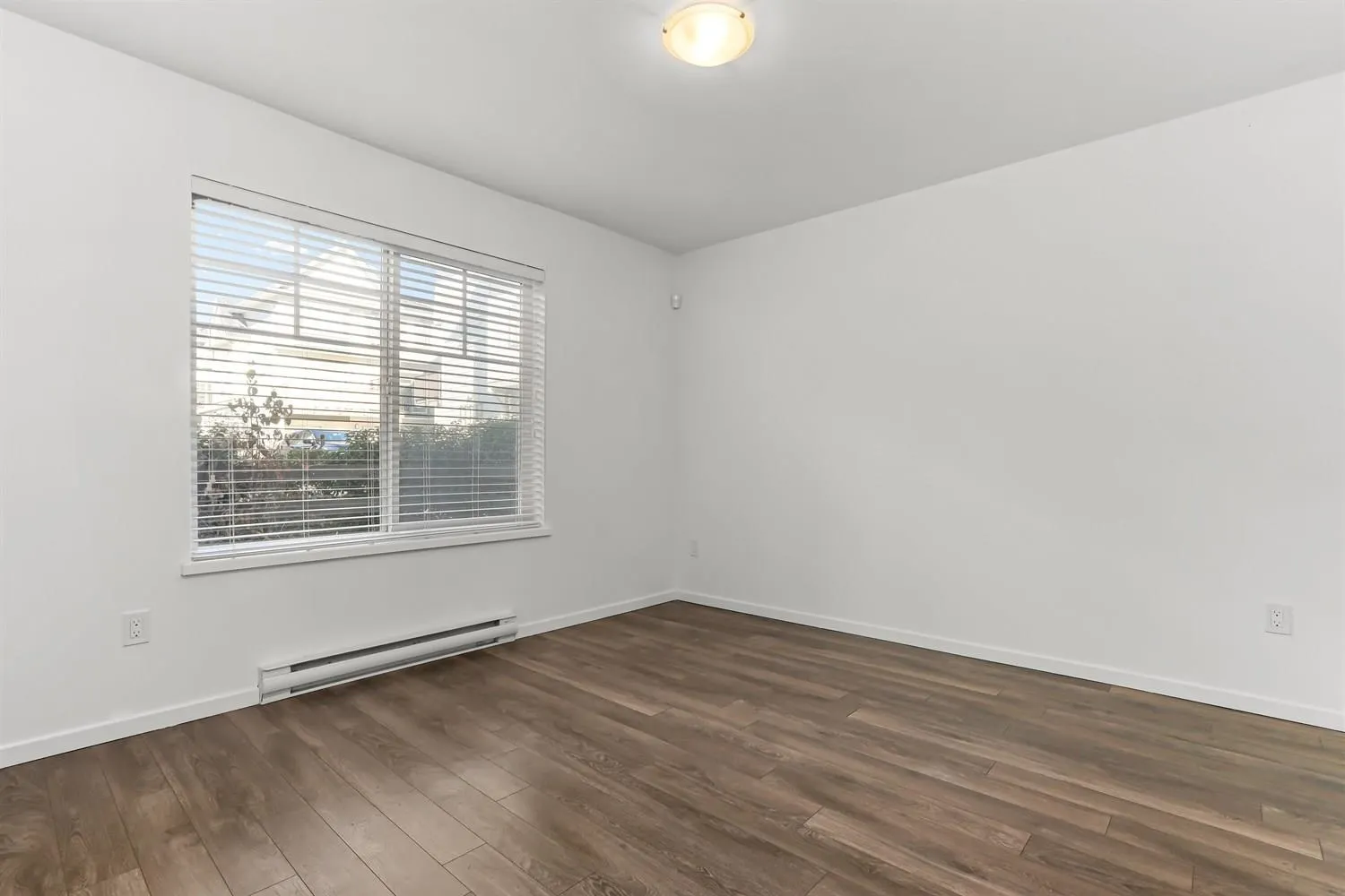 104 15850 85 Avenue