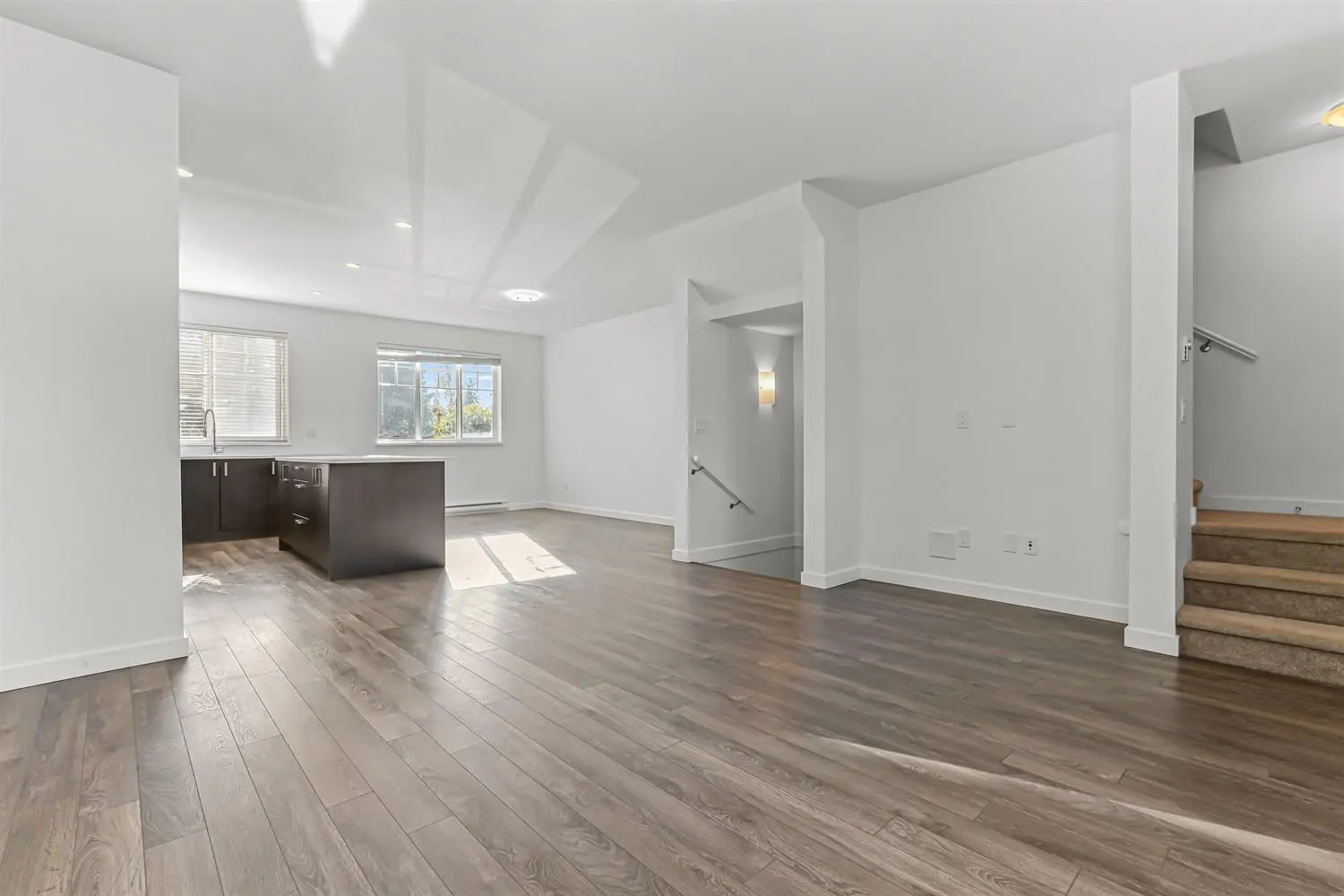 104 15850 85 Avenue