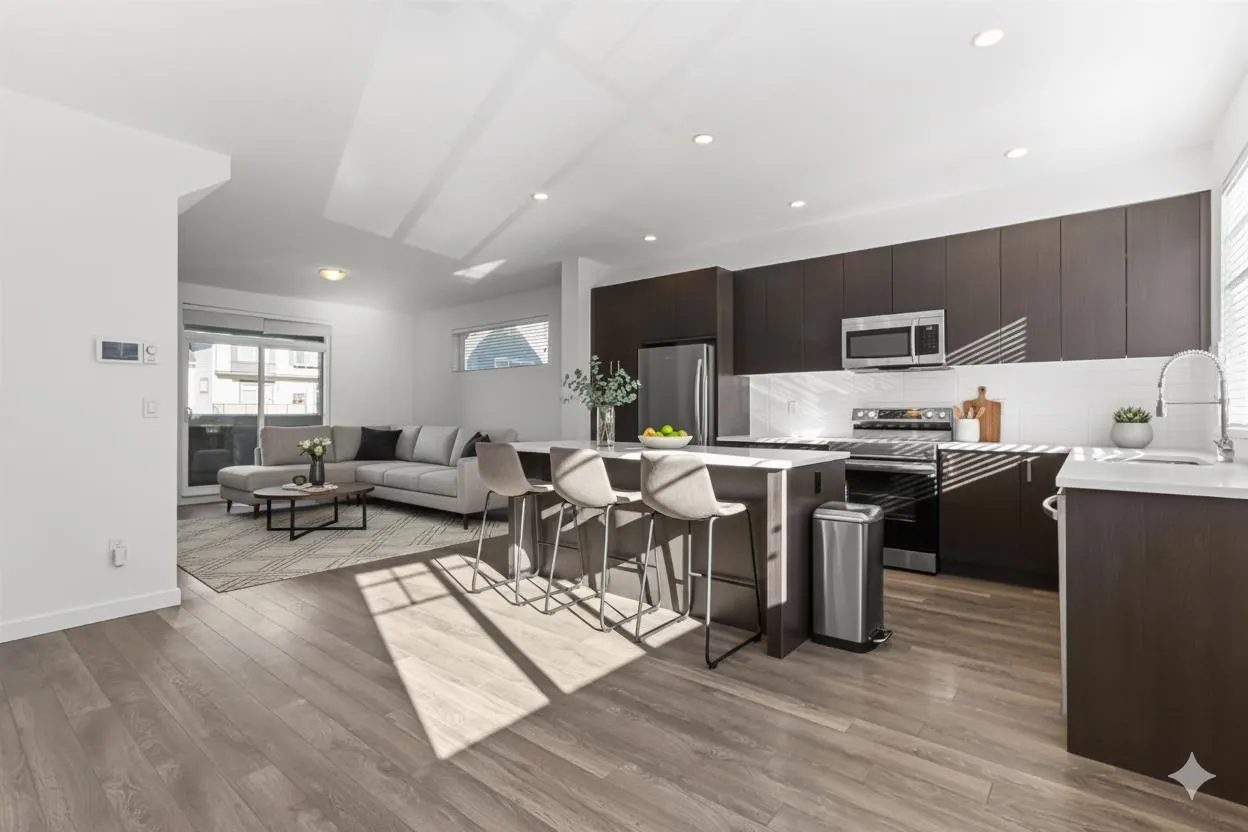 104 15850 85 Avenue
