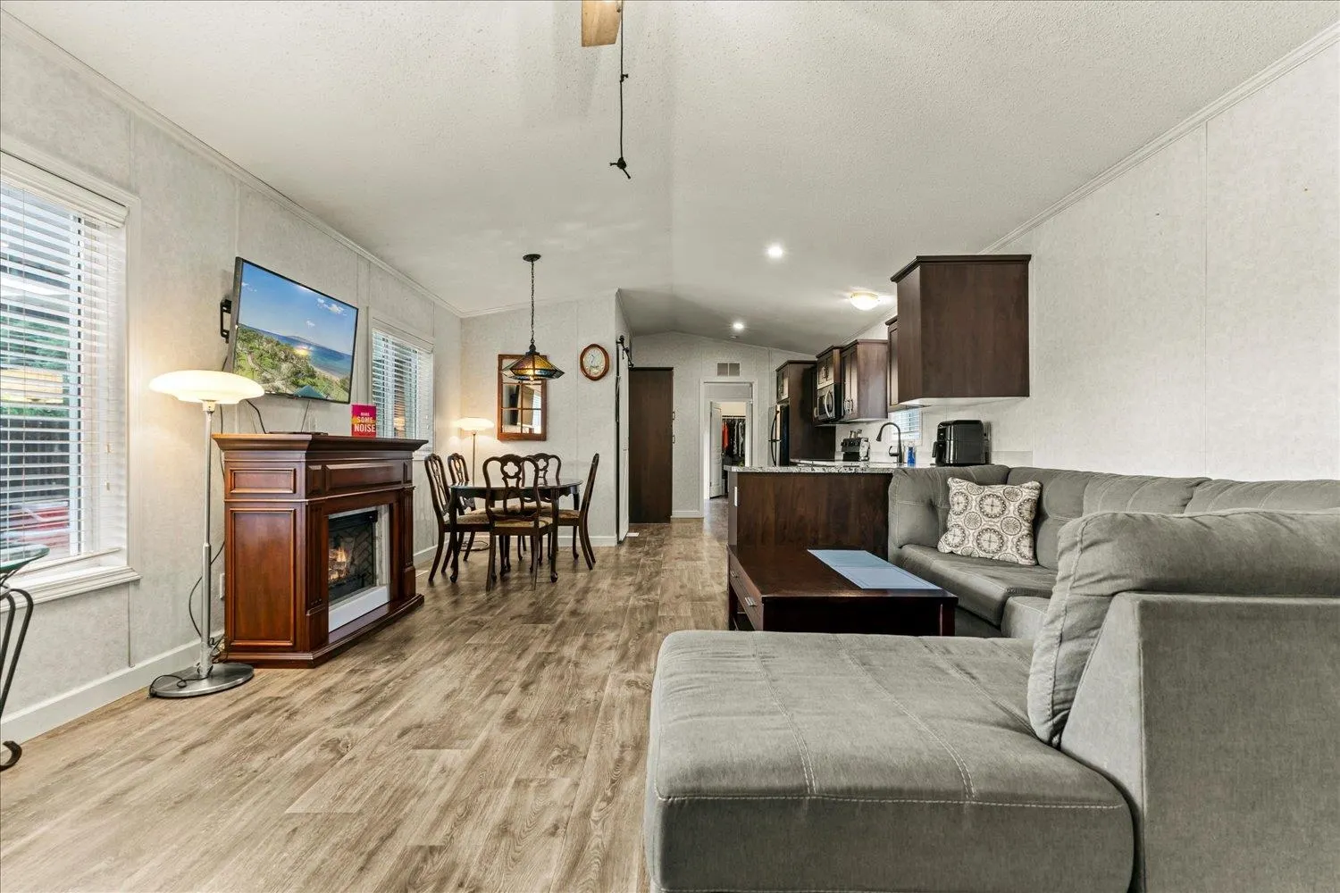 9 41711 Taylor Road