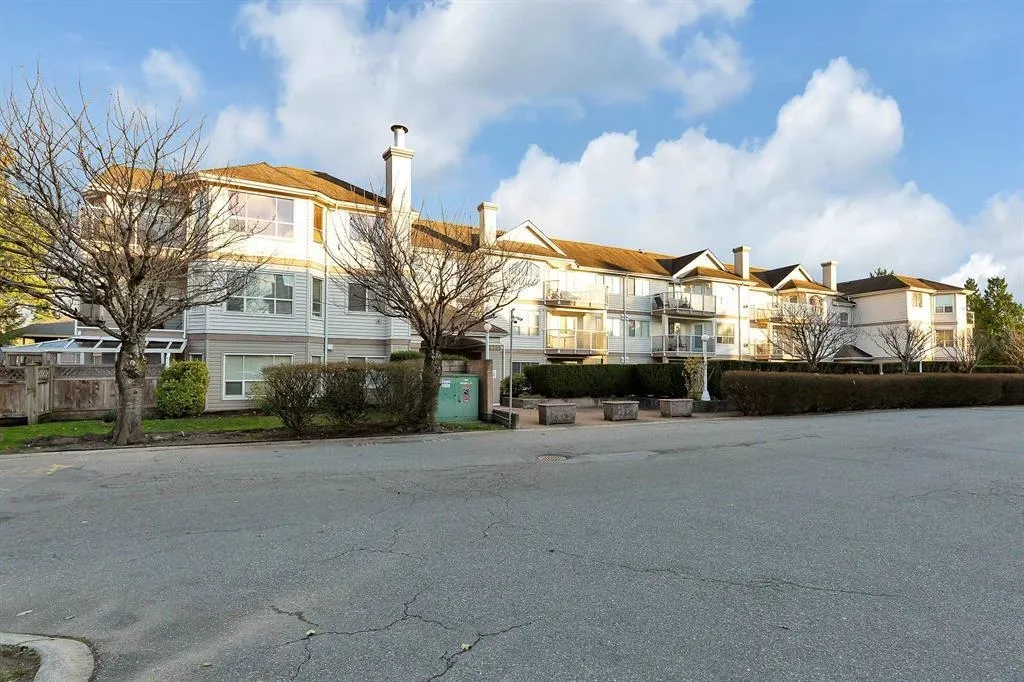 312 12769 72 Avenue