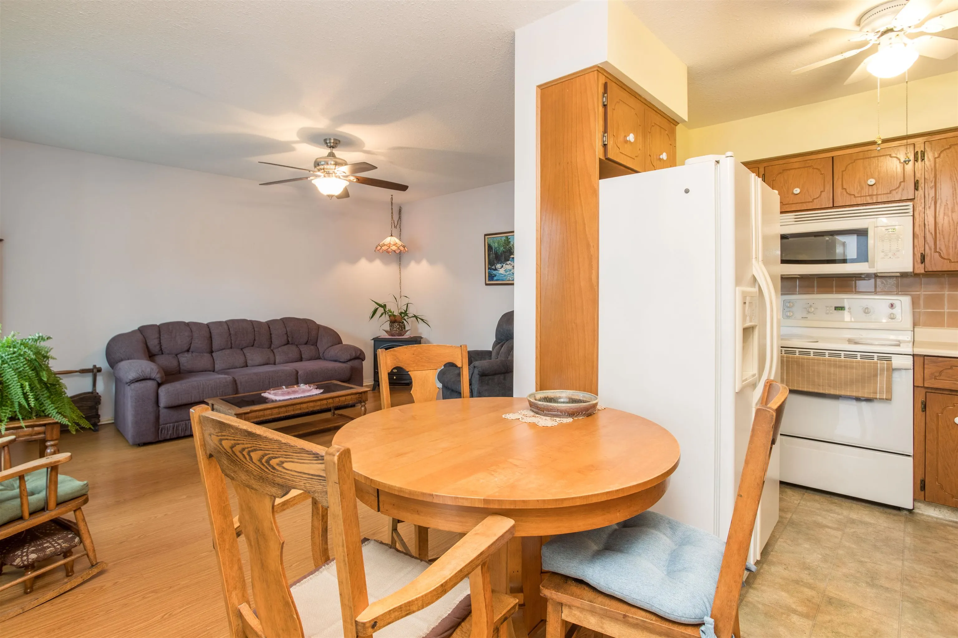 201 2853 Bourquin Crescent
