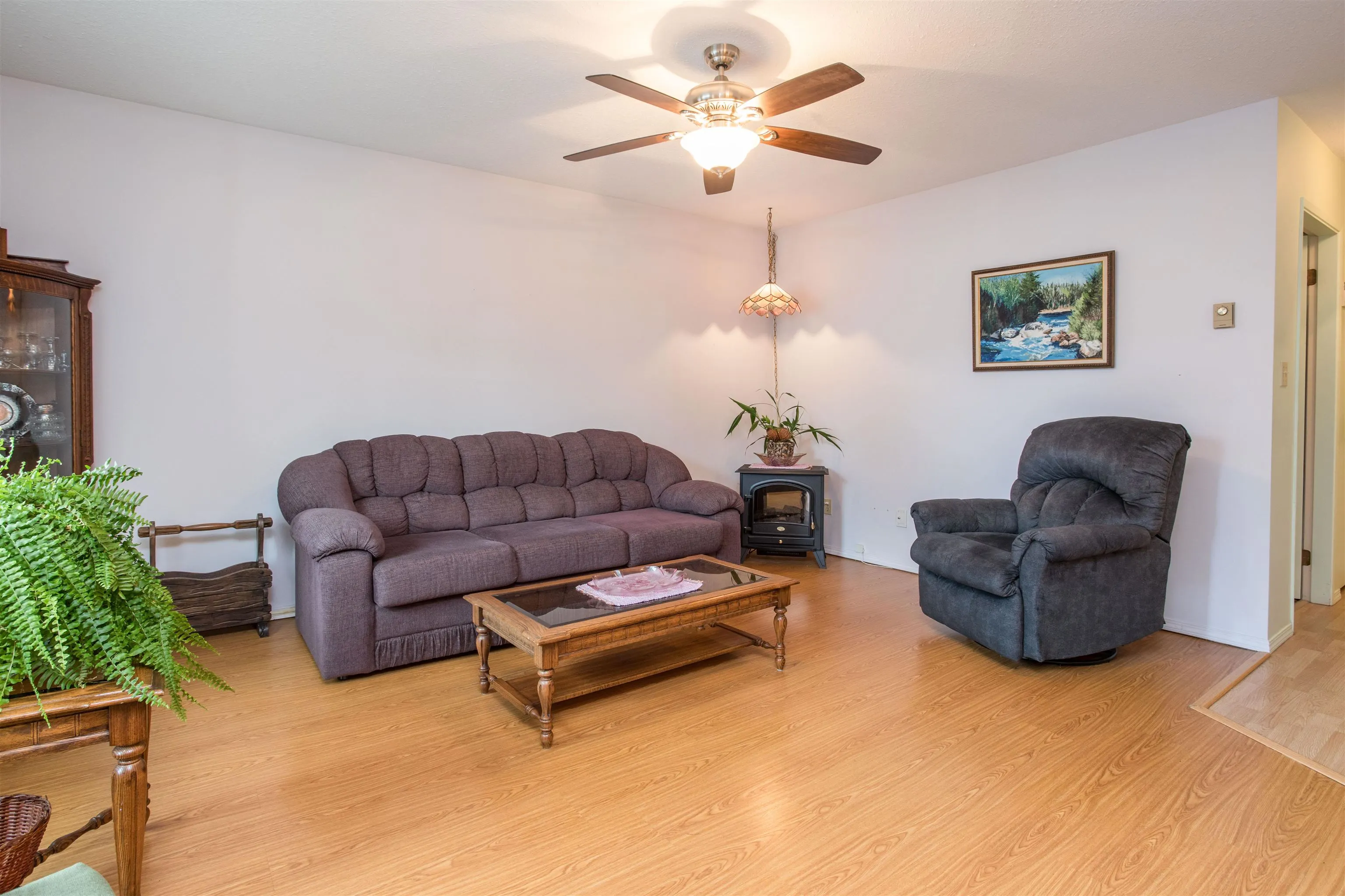 201 2853 Bourquin Crescent